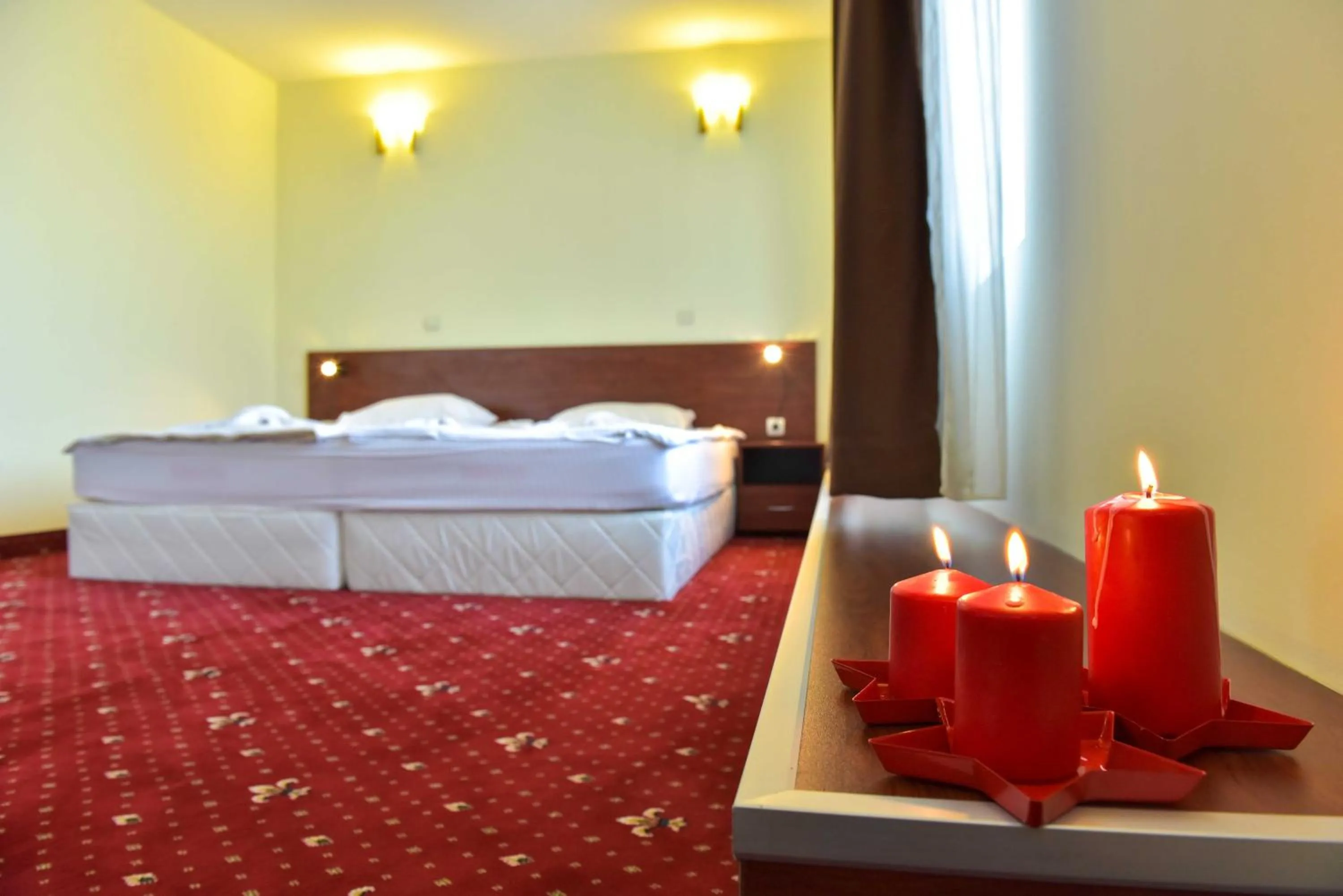 Bed in Hotel Bojur & Bojurland Apartment Complex