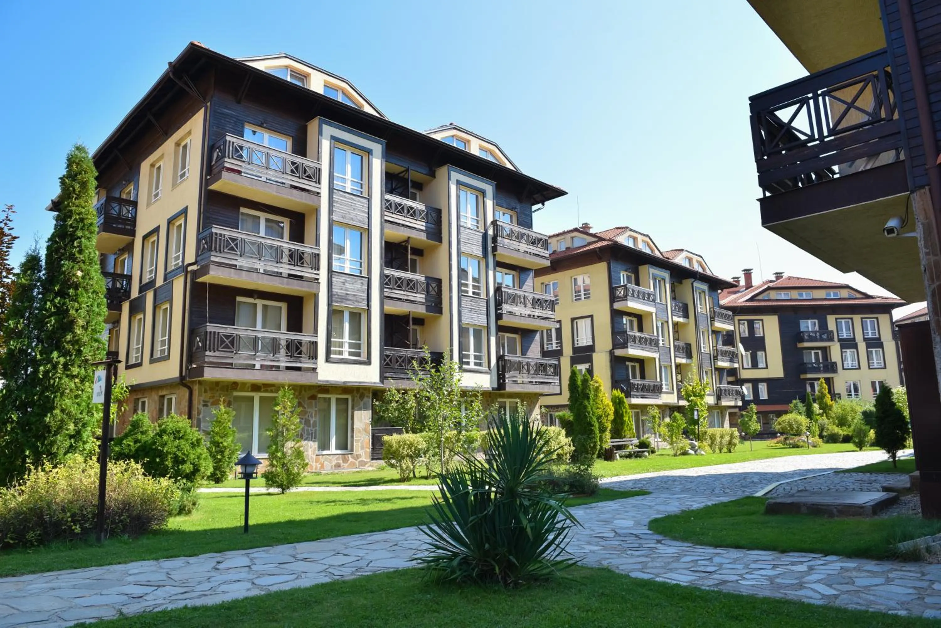 Property building in Hotel Bojur & Bojurland Apartment Complex