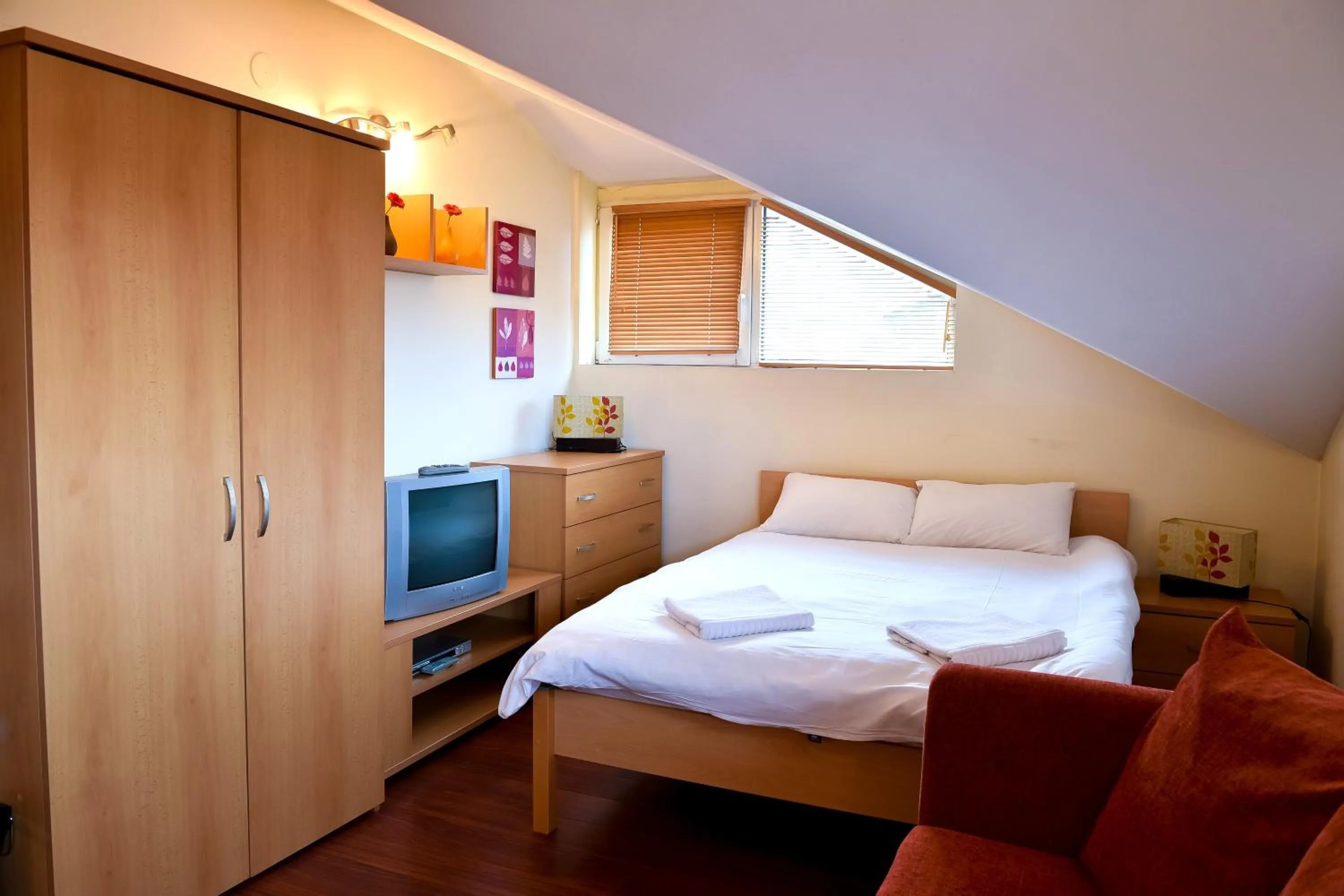 Day, Bed in Hotel Bojur & Bojurland Apartment Complex