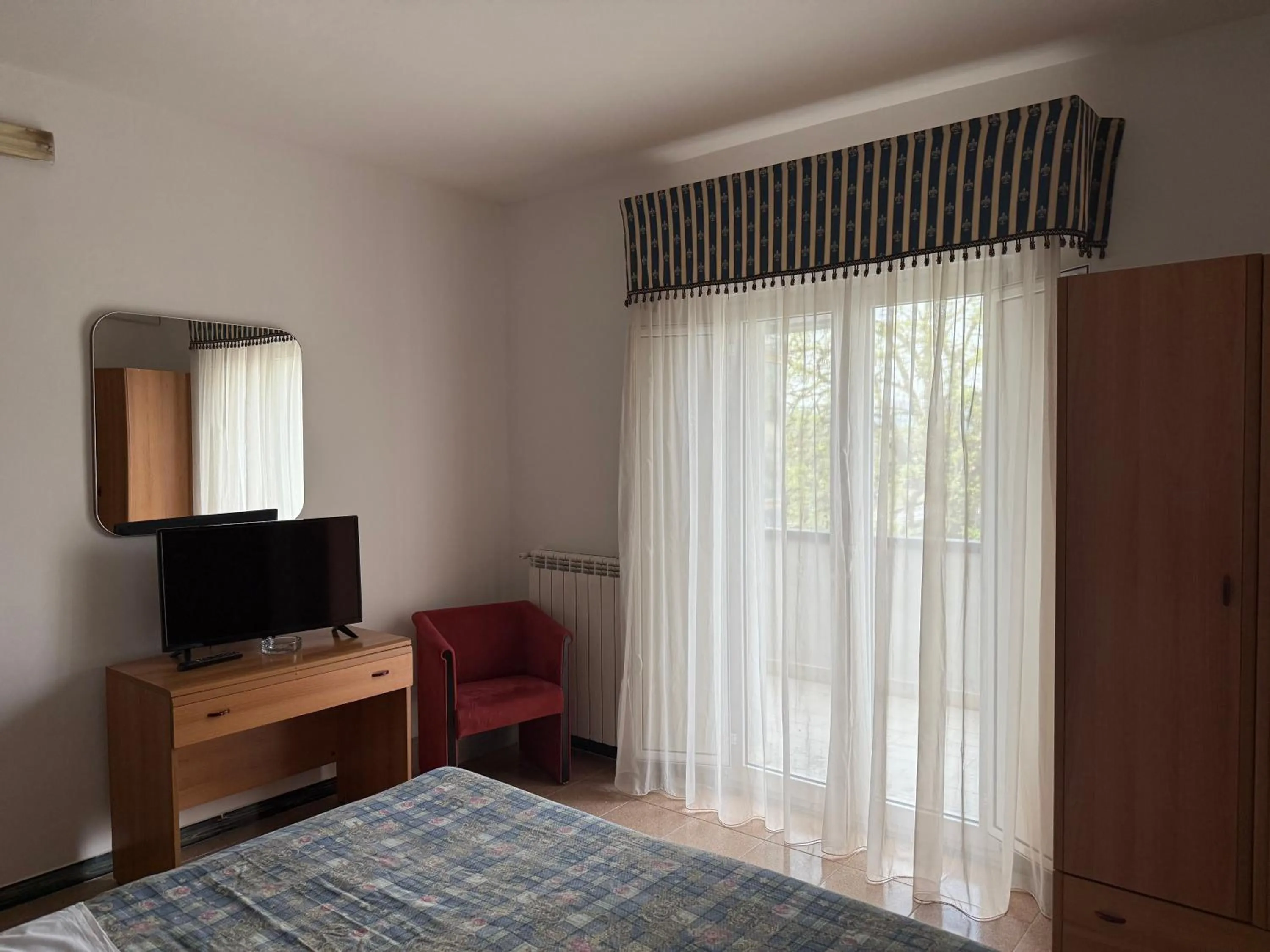 Bed in Cristal Hotel