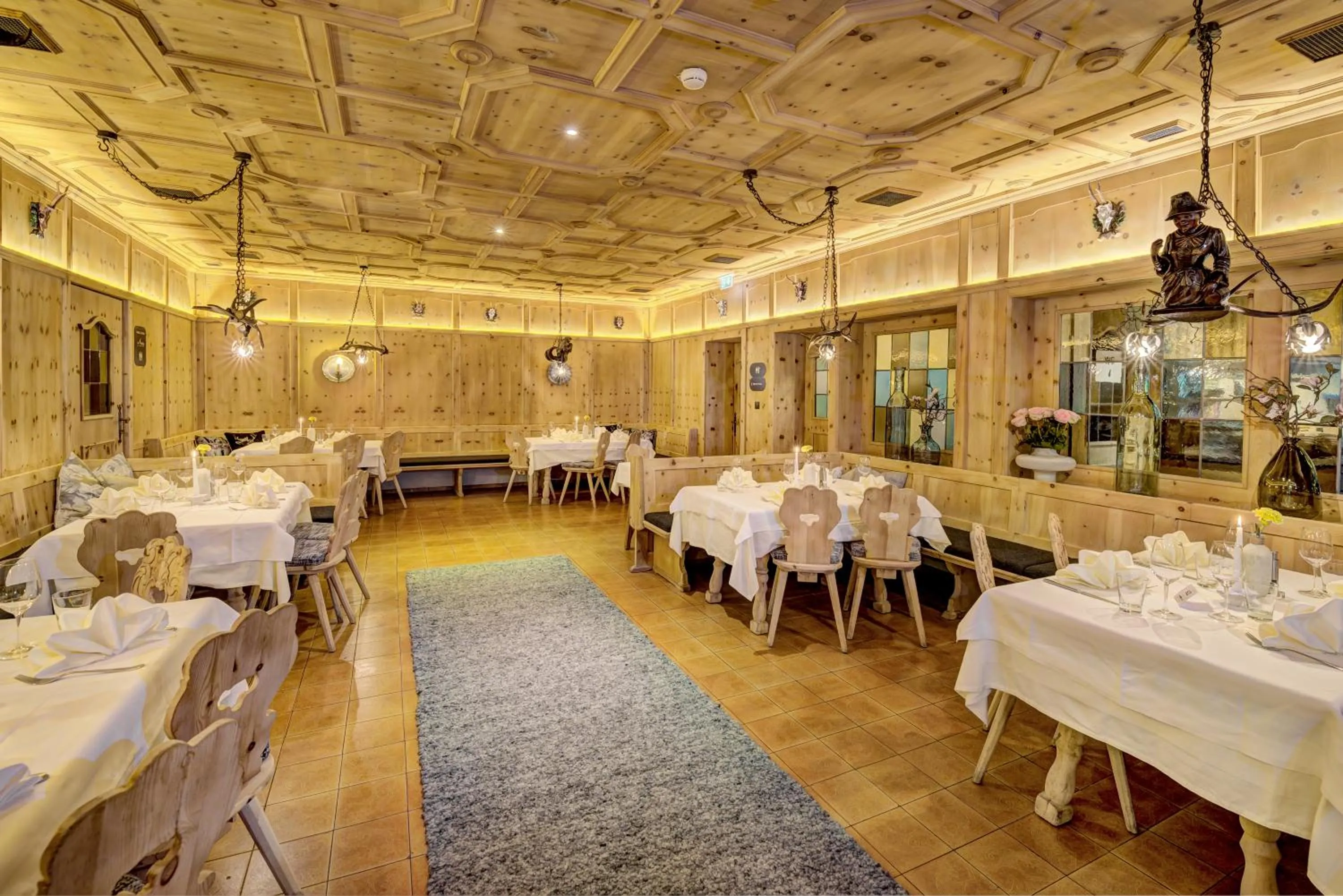 Restaurant/places to eat in KOSIS Sports Lifestyle Hotel