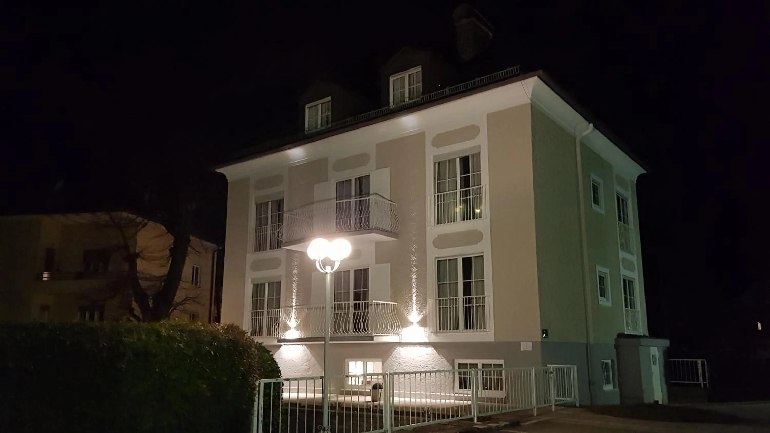 Night in The Little Guesthouse