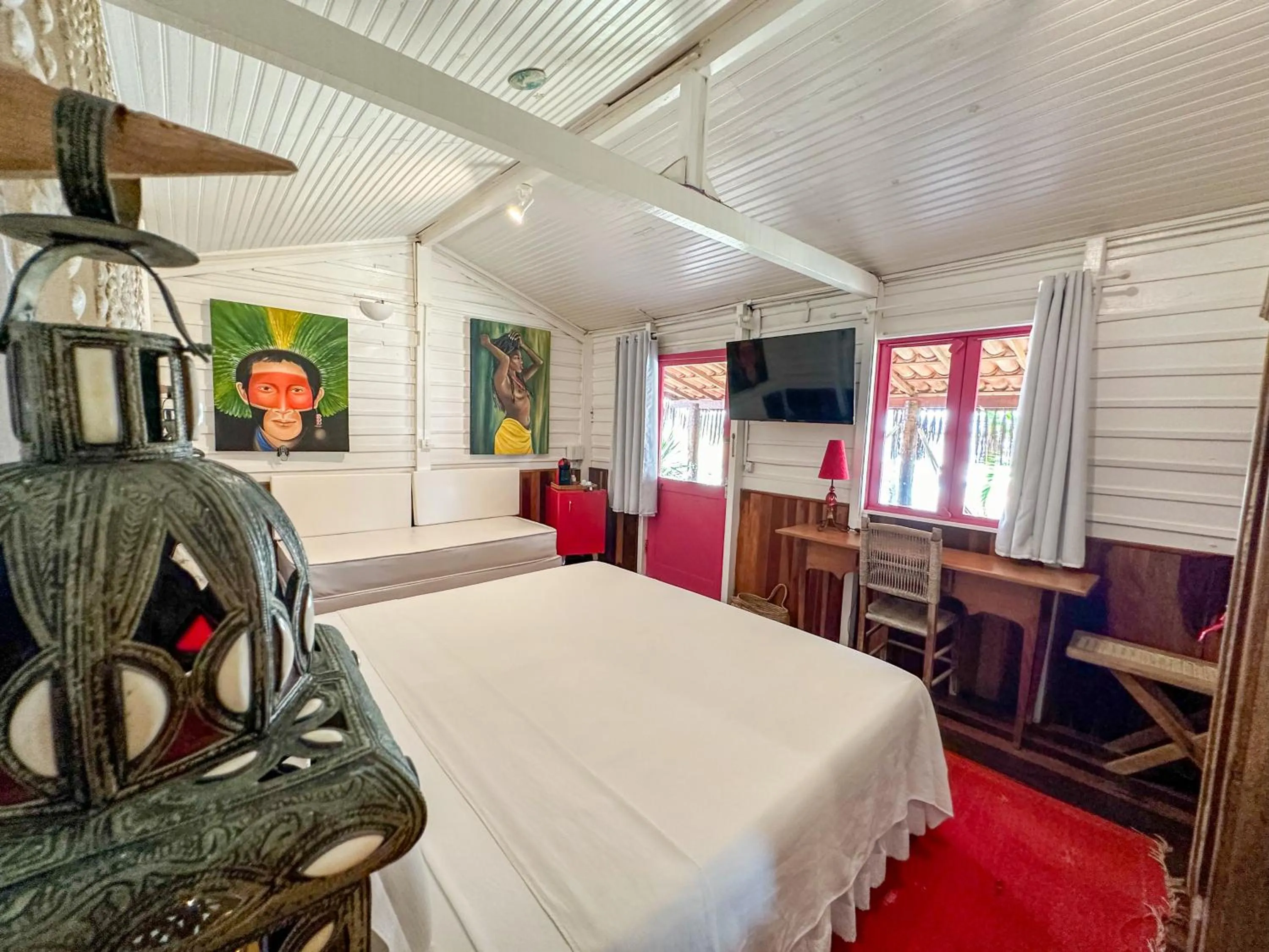 View (from property/room), Bed in Pousada Oásis