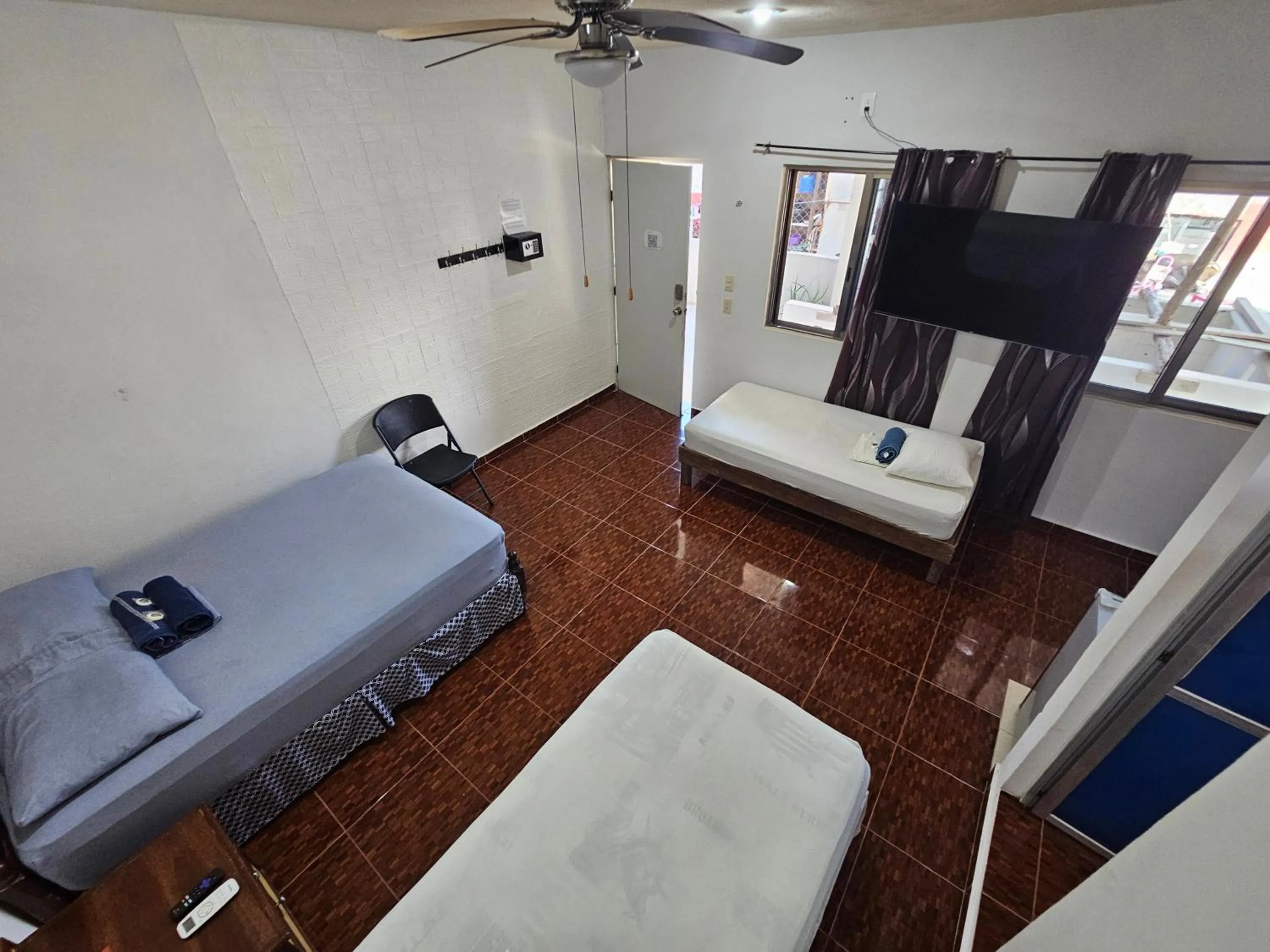 Photo of the whole room, Bed in El Padrino