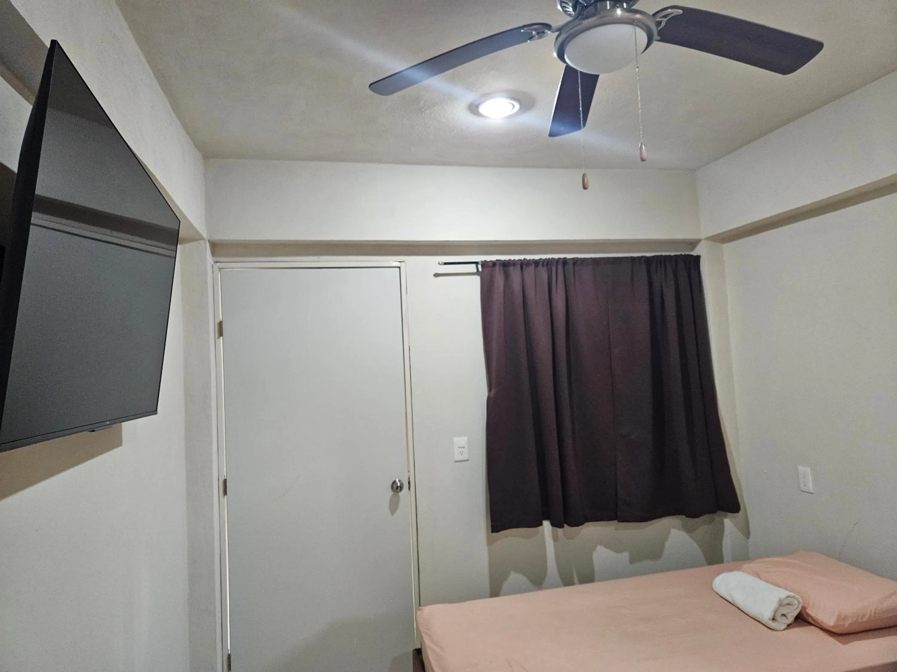 Photo of the whole room, Bed in El Padrino