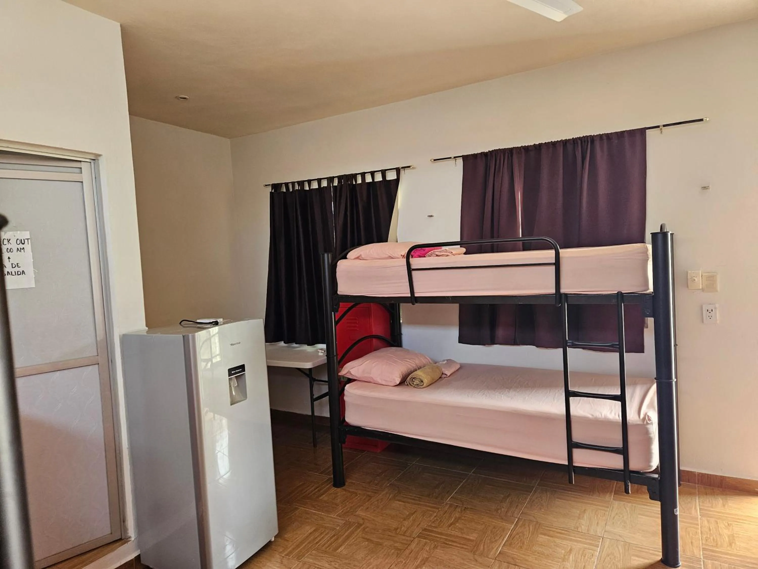 Photo of the whole room, Bed in El Padrino