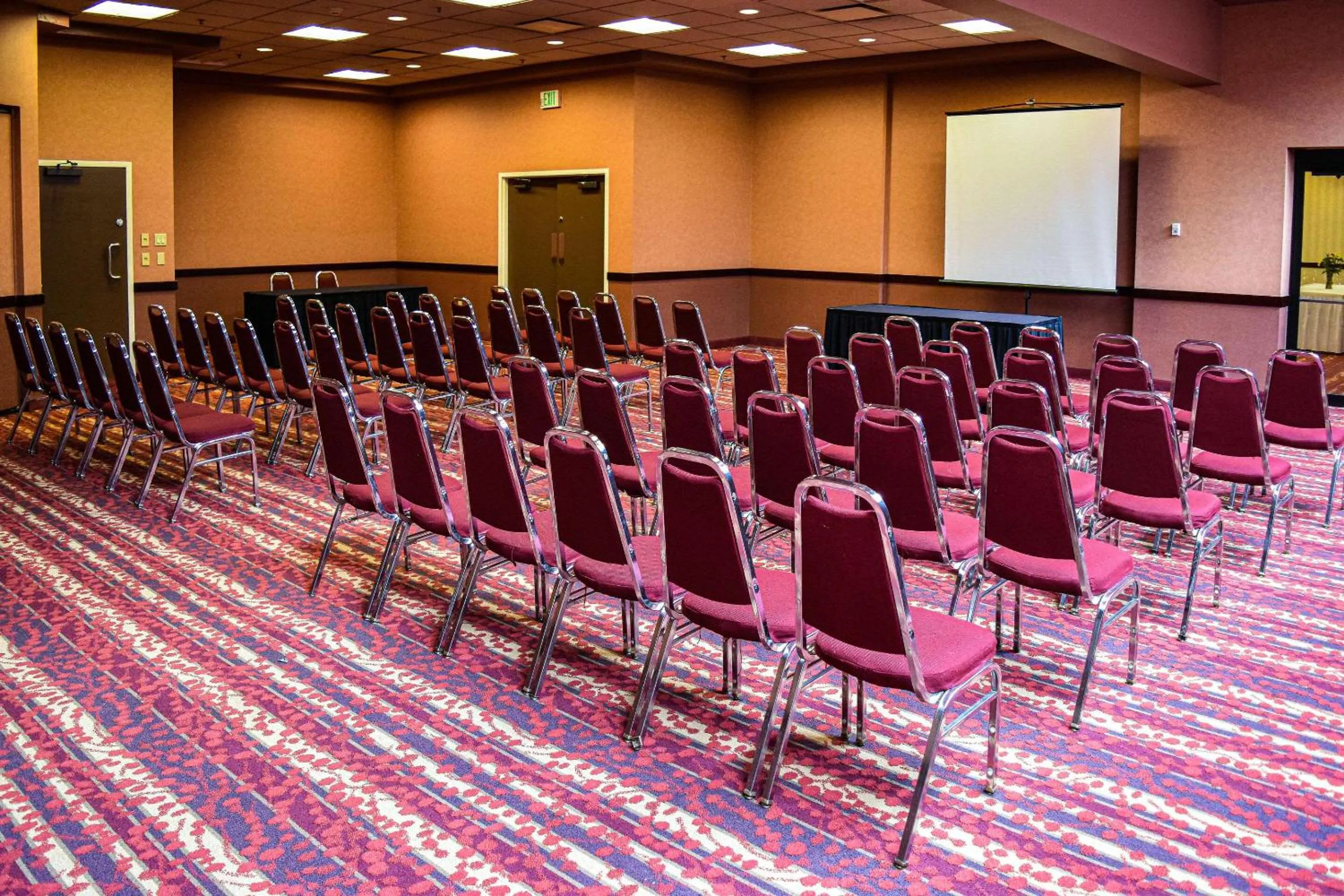 Meeting/conference room in Comfort Inn & Suites Downtown Tacoma