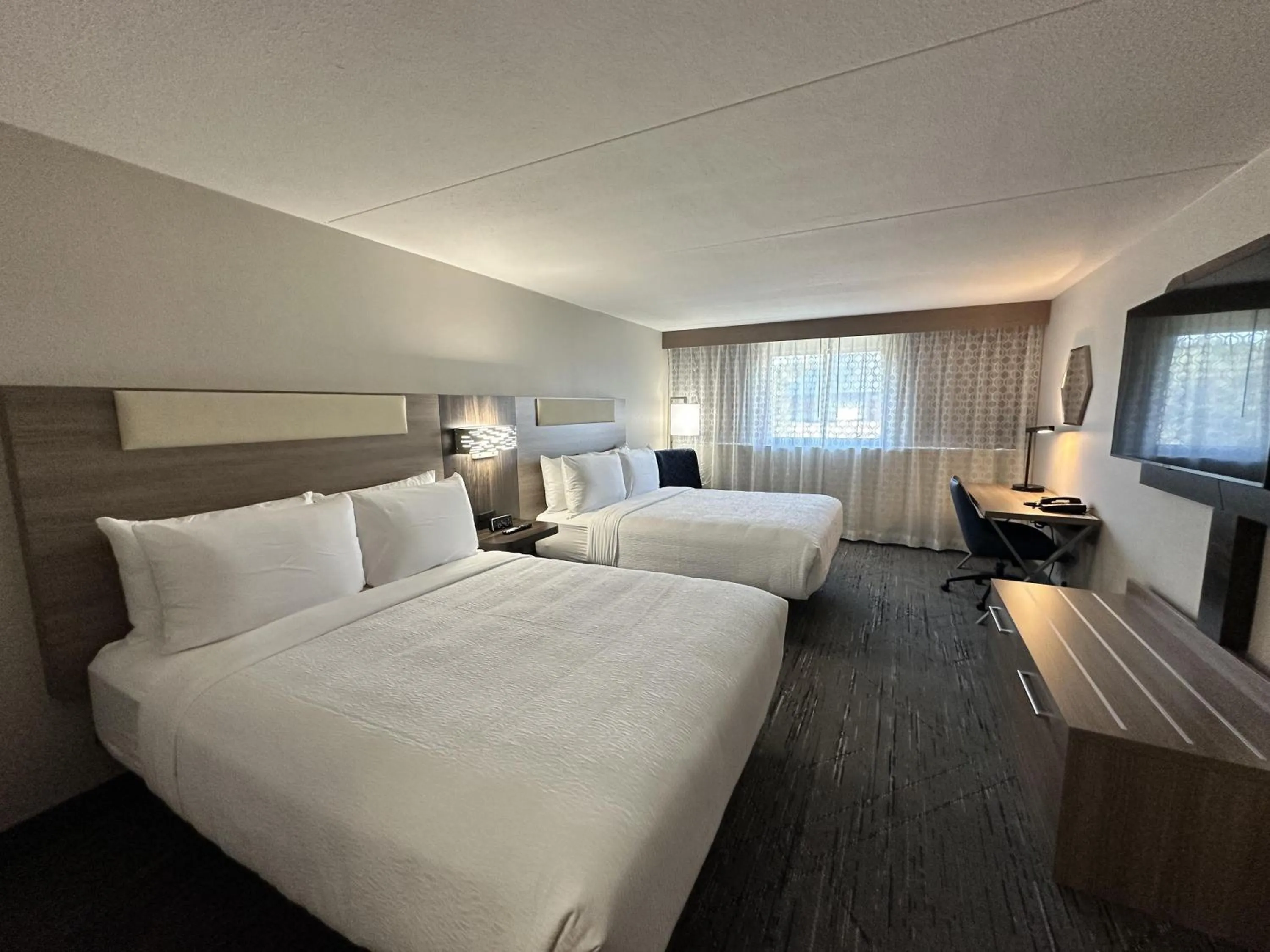 Bed in Best Western Plus Downtown Tacoma