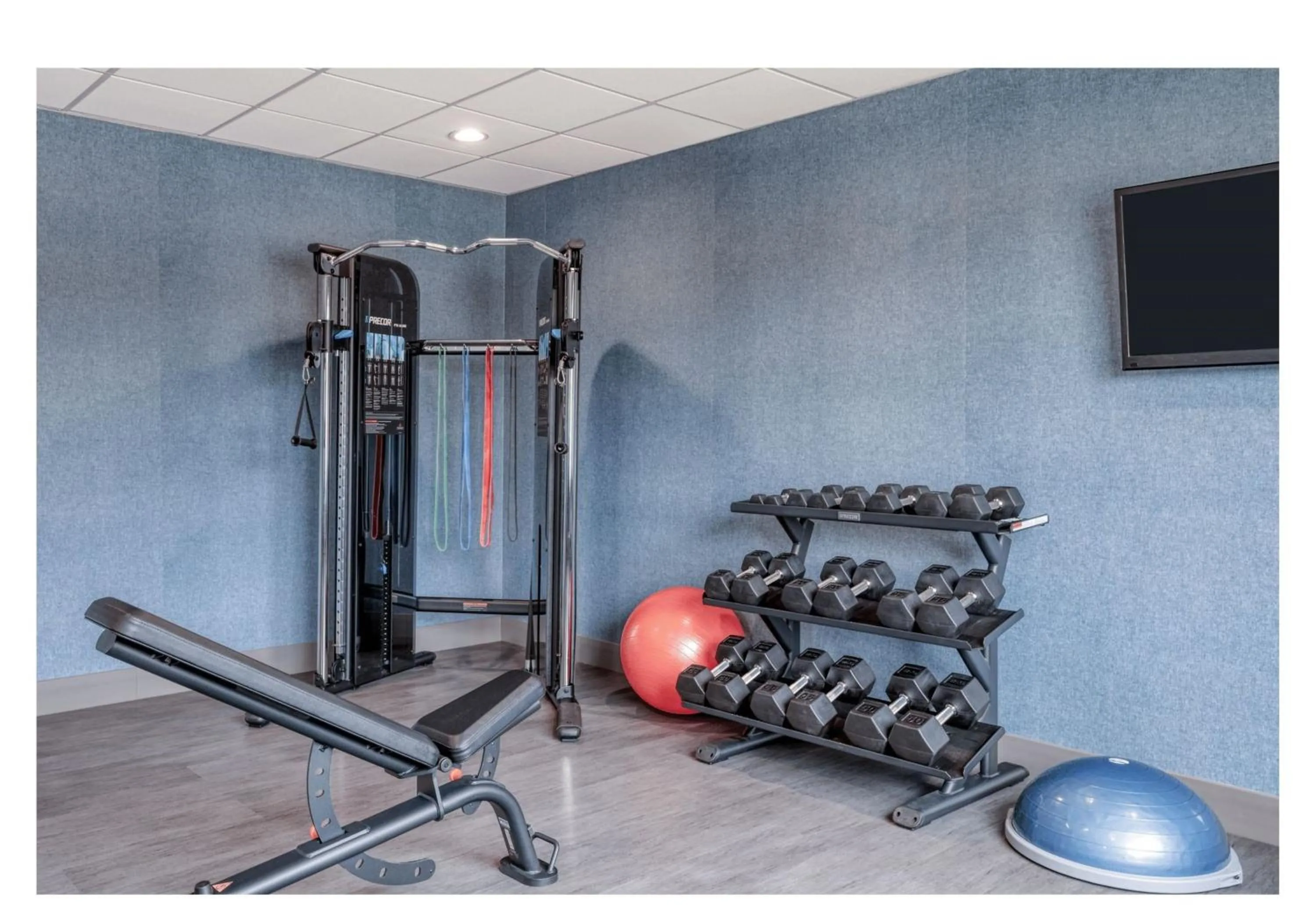 Spa and wellness centre/facilities in Holiday Inn Express Federal Way - Seattle South by IHG