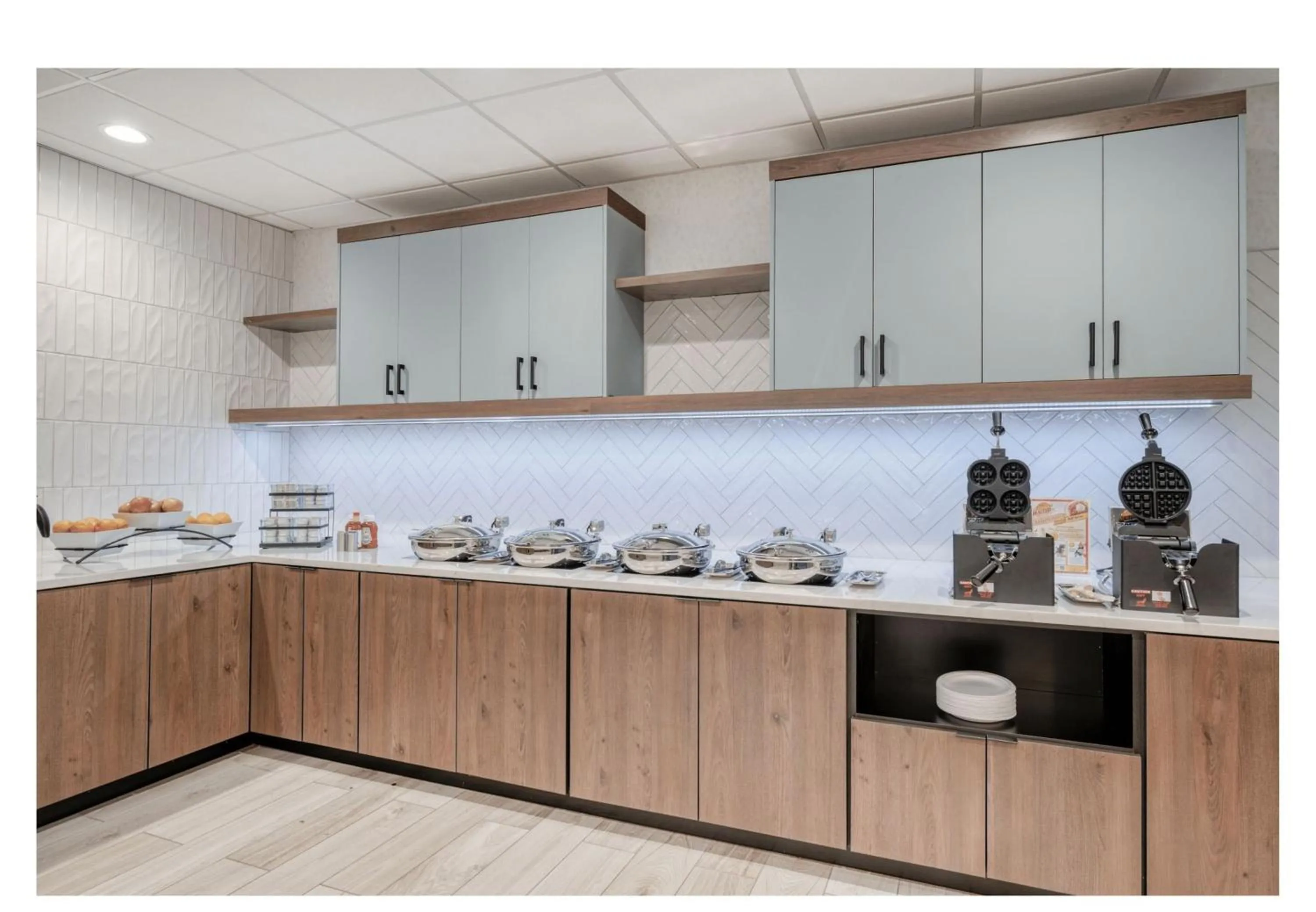 Breakfast in Holiday Inn Express Federal Way - Seattle South by IHG