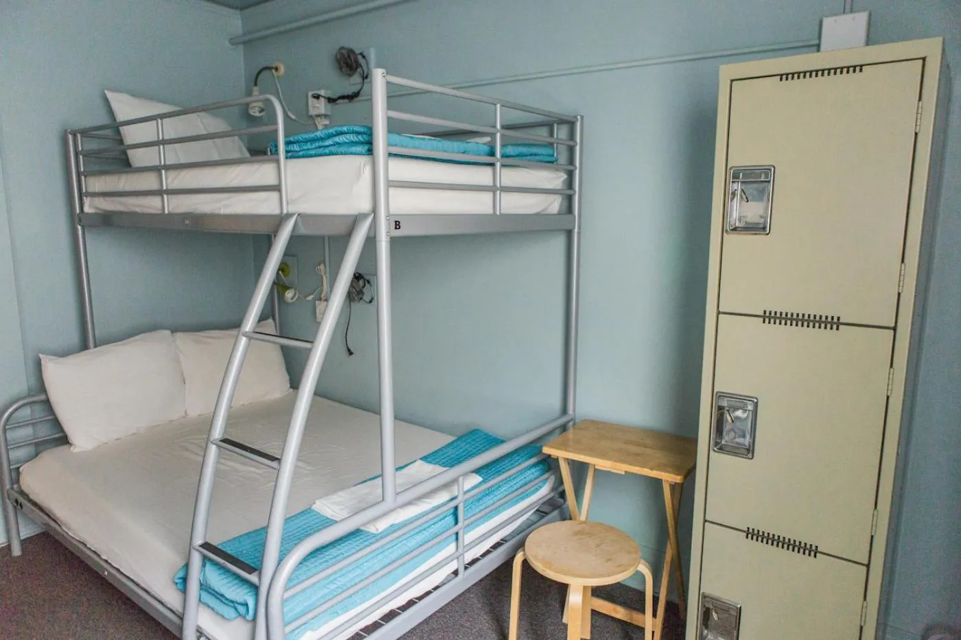 bunk bed, Bed in American Hotel Hostel