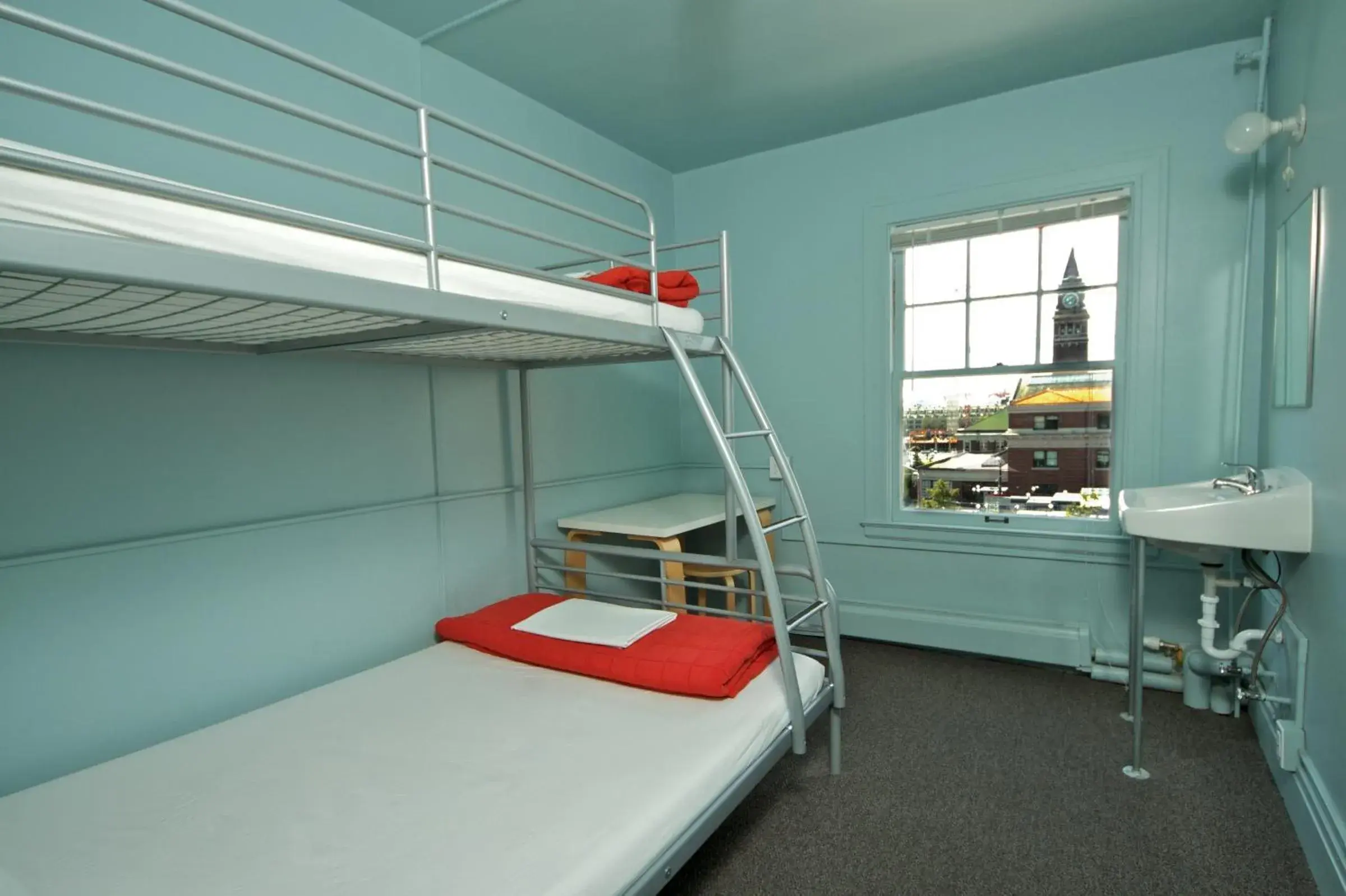 Private Room with Private Bathroom in American Hotel Hostel Private Room with Private Bathroom in American Hotel Hostel