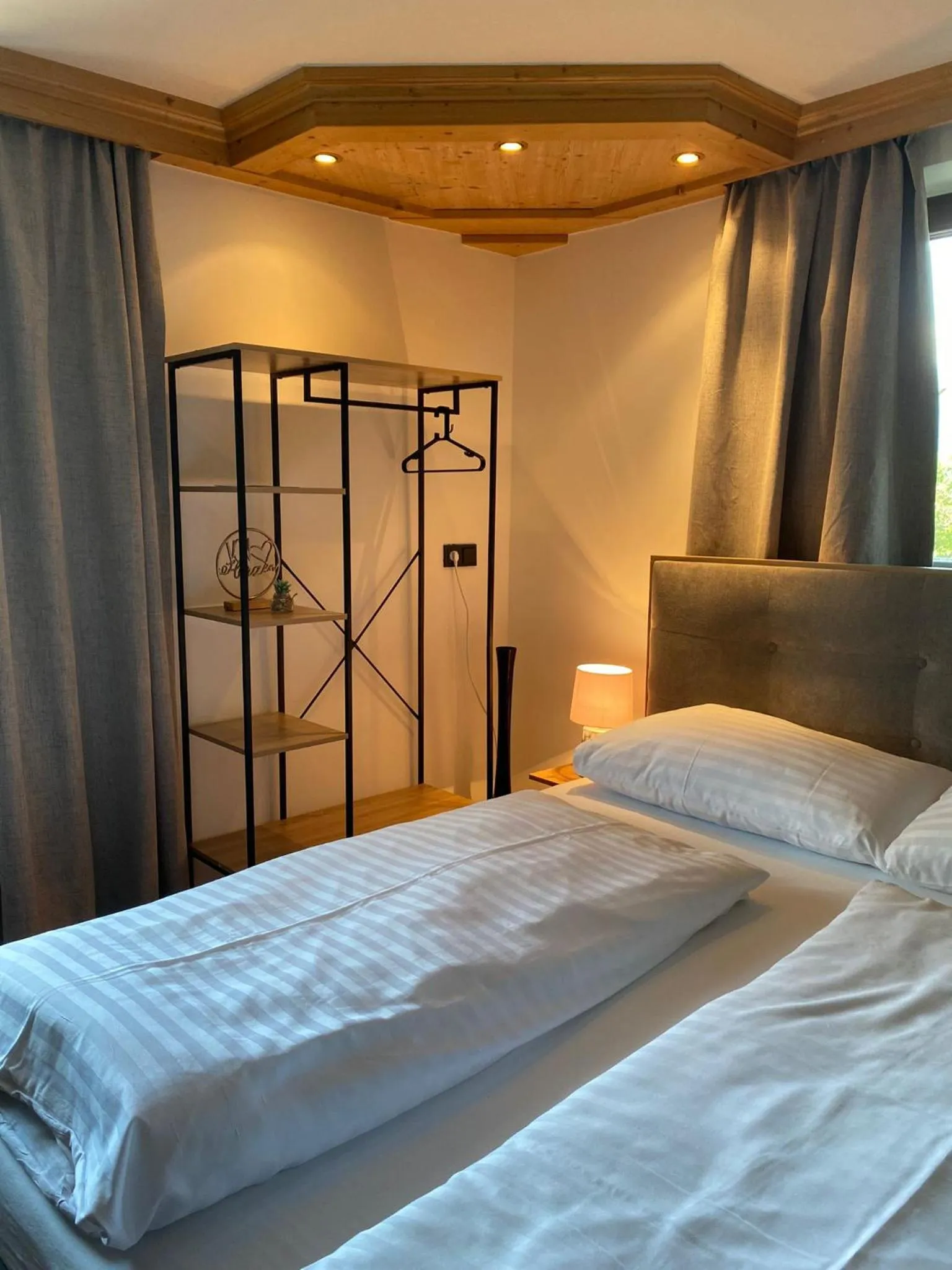 Bedroom, Bed in Hotel Restaurant tauernhex