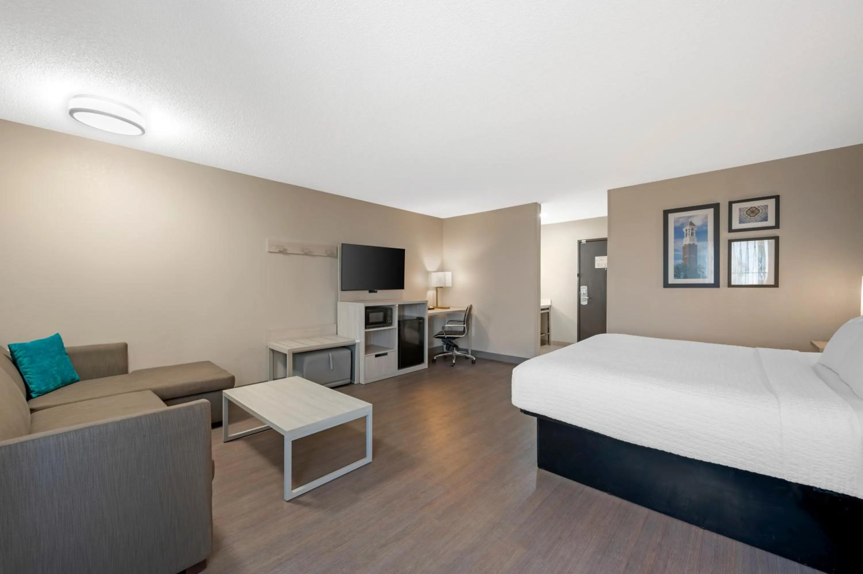 Bedroom, Bed in Best Western Plus Lafayette Hotel University Area