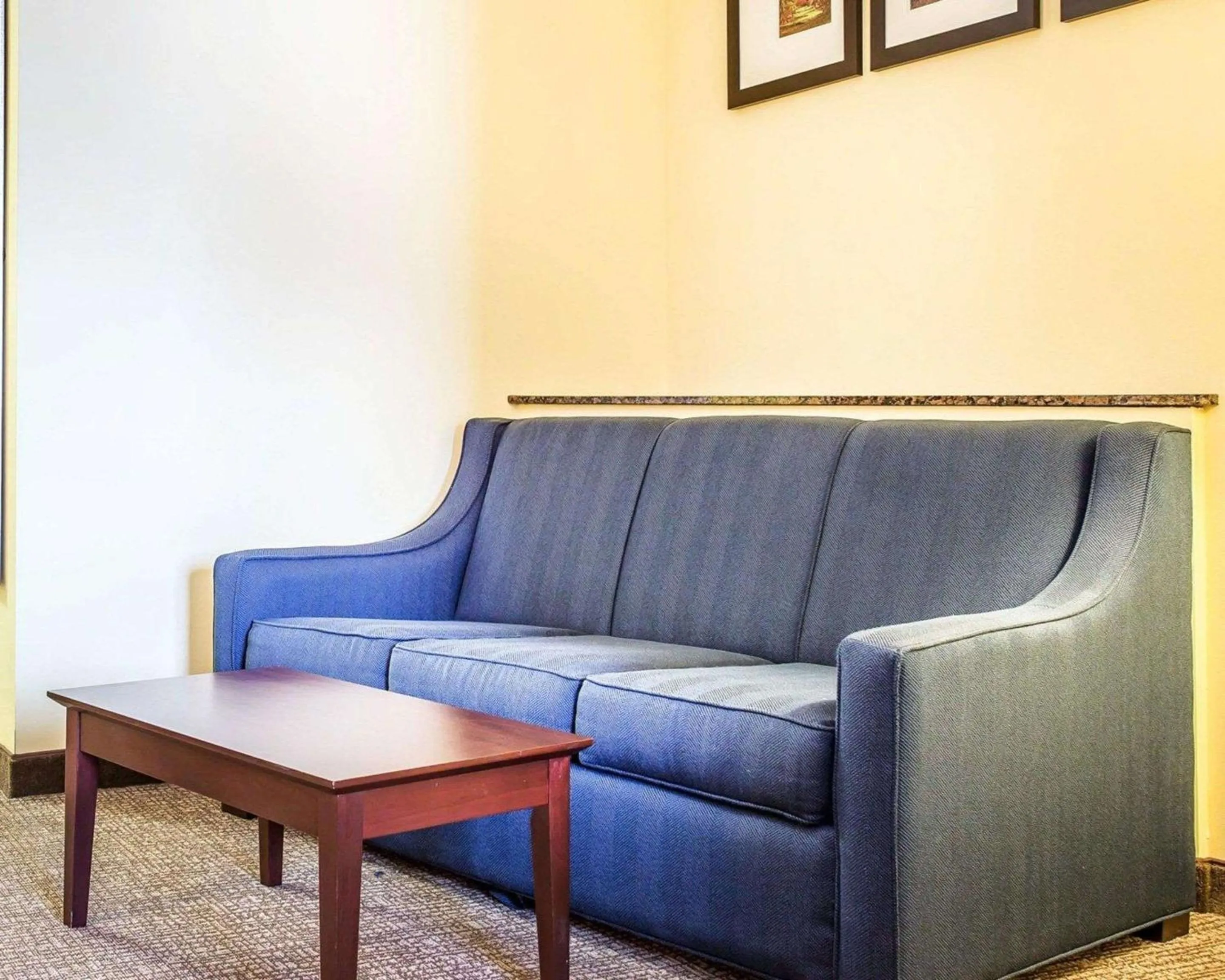 Bedroom in Comfort Suites Rock Hill Manchester Meadows Area