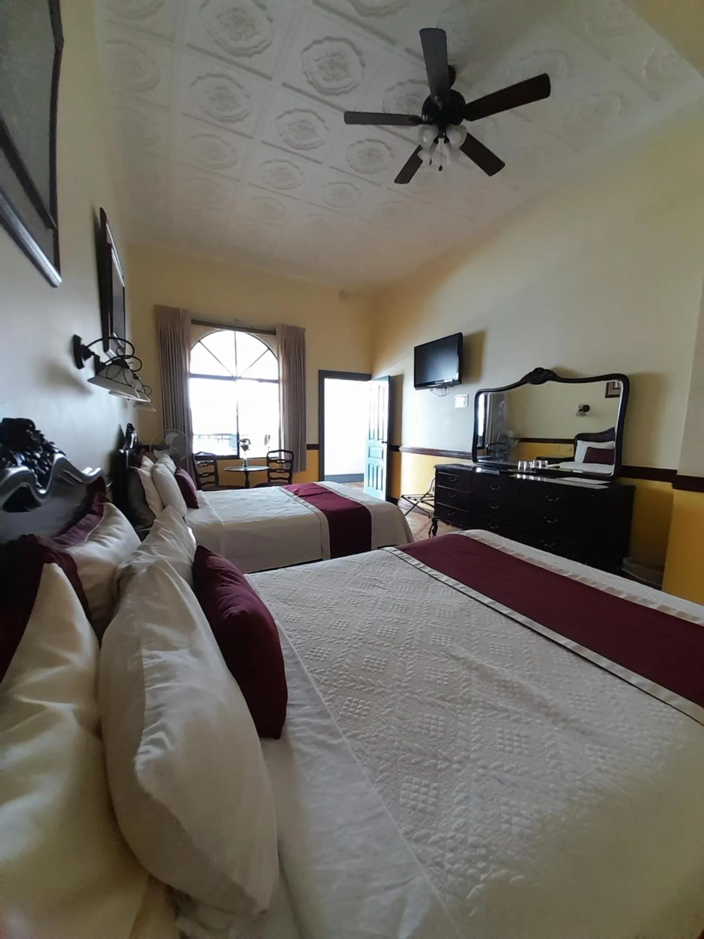 Photo of the whole room, Bed in Hotel Santo Tomas / Historical Property