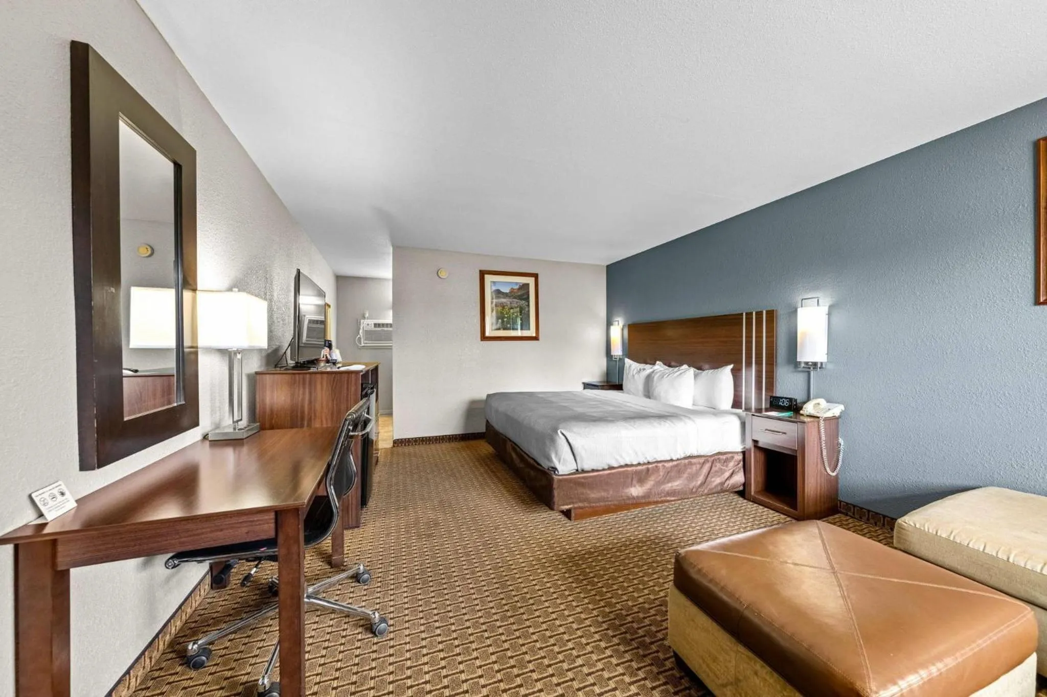 Bedroom, Bed in Quality Inn Durango