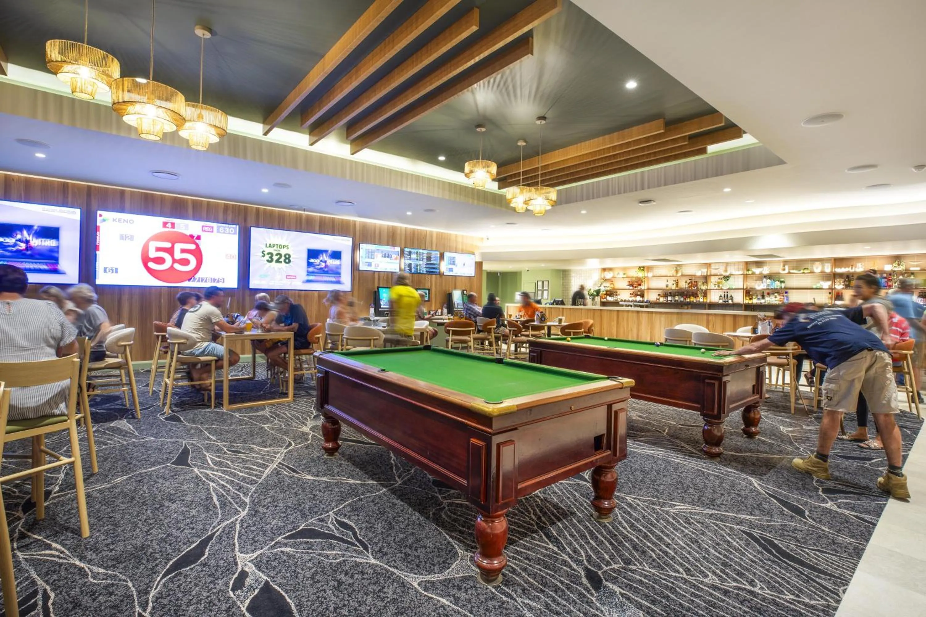 Lounge or bar in Nightcap at Kondari Resort