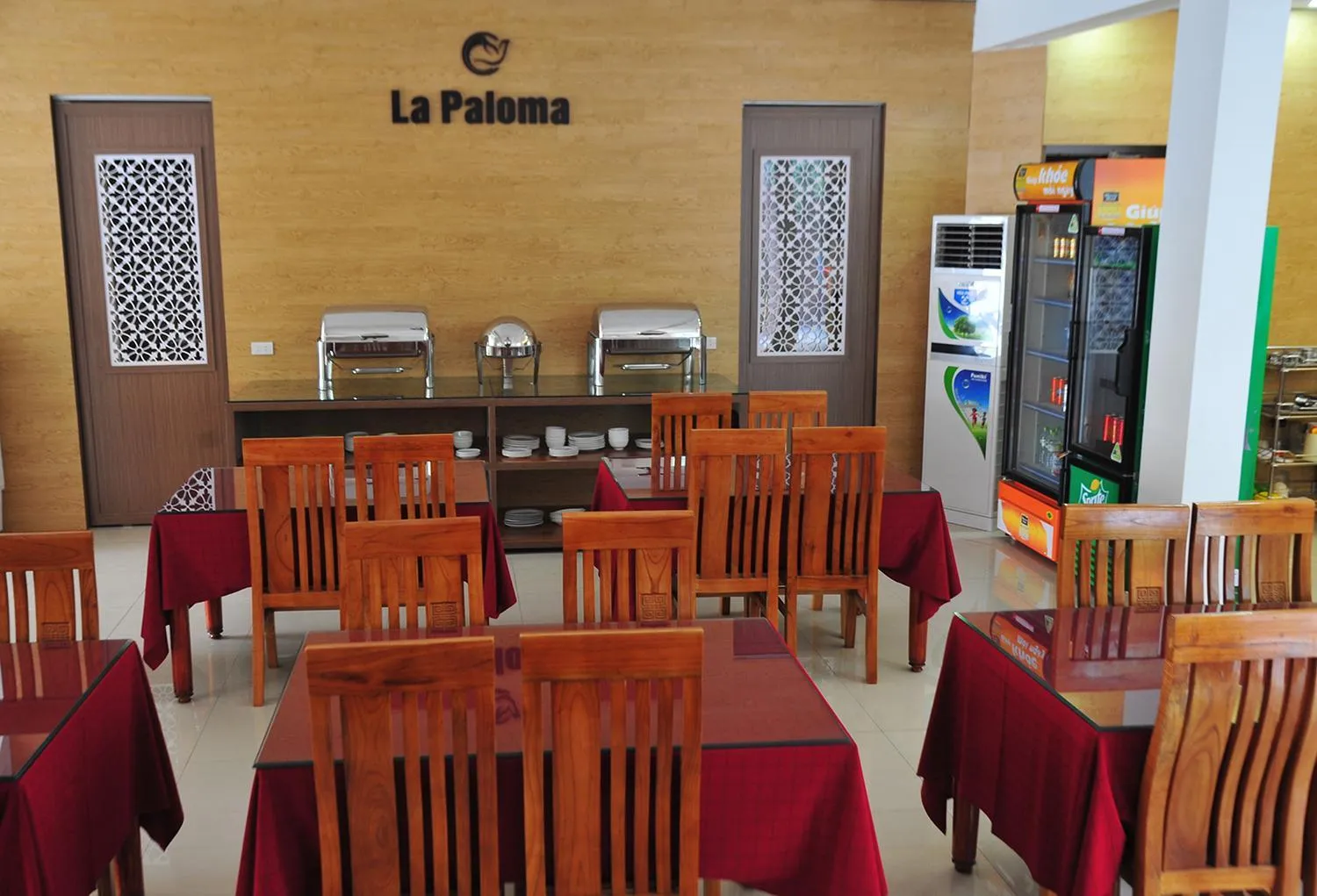 Restaurant/places to eat in La Paloma Hotel Ninh Binh