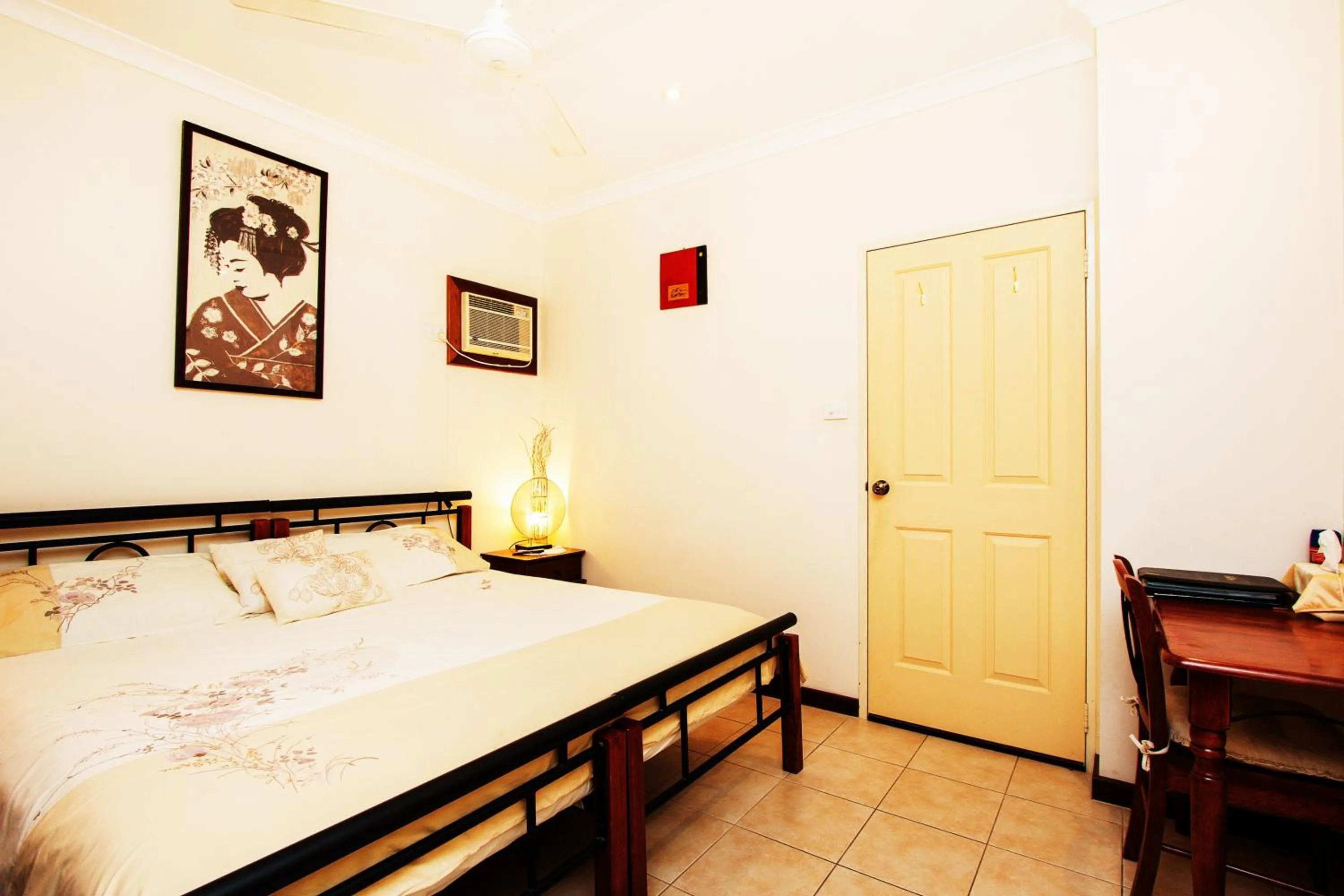 Bedroom in Reflections Broome