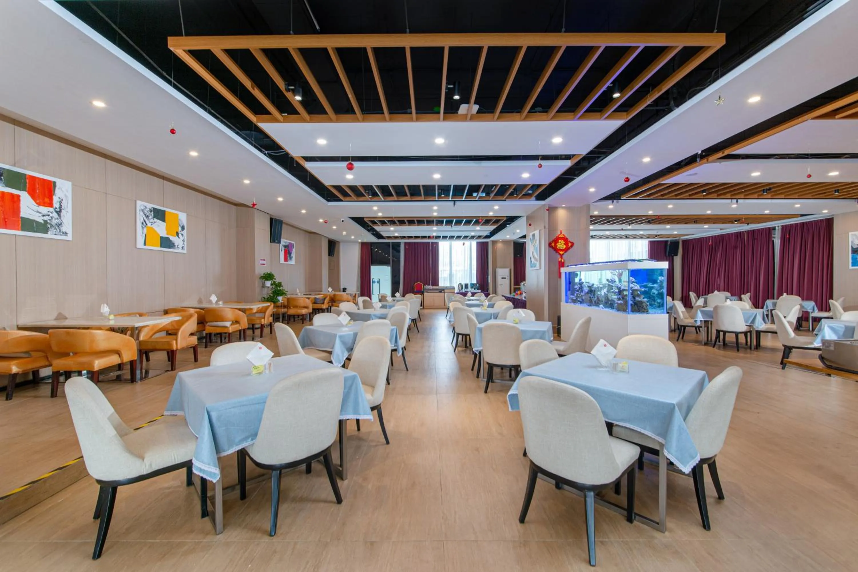 Breakfast in Shenzhen Ramada Plaza, North Railway Station