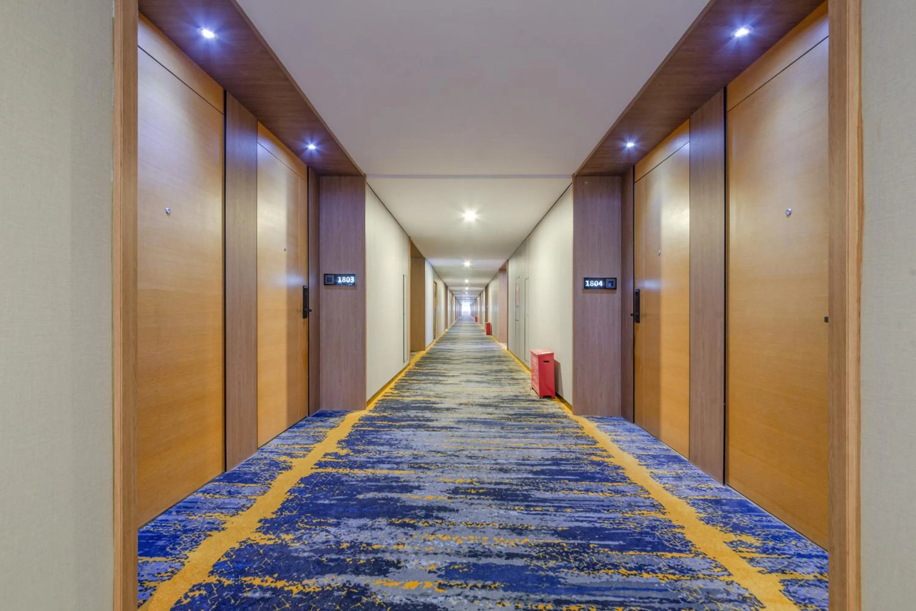 Shenzhen Ramada Plaza, North Railway Station