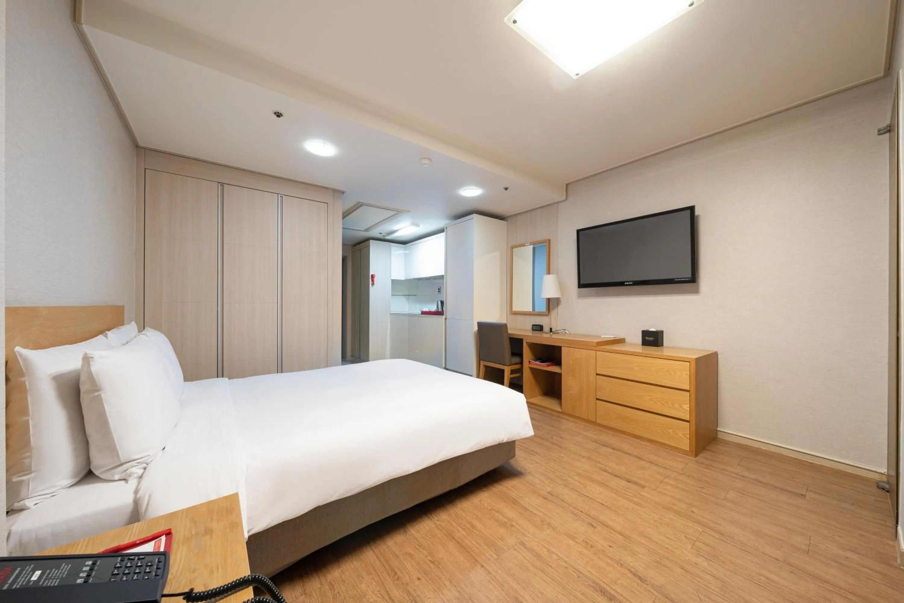 Bed in Ramada by Wyndham Seoul Dongdaemun