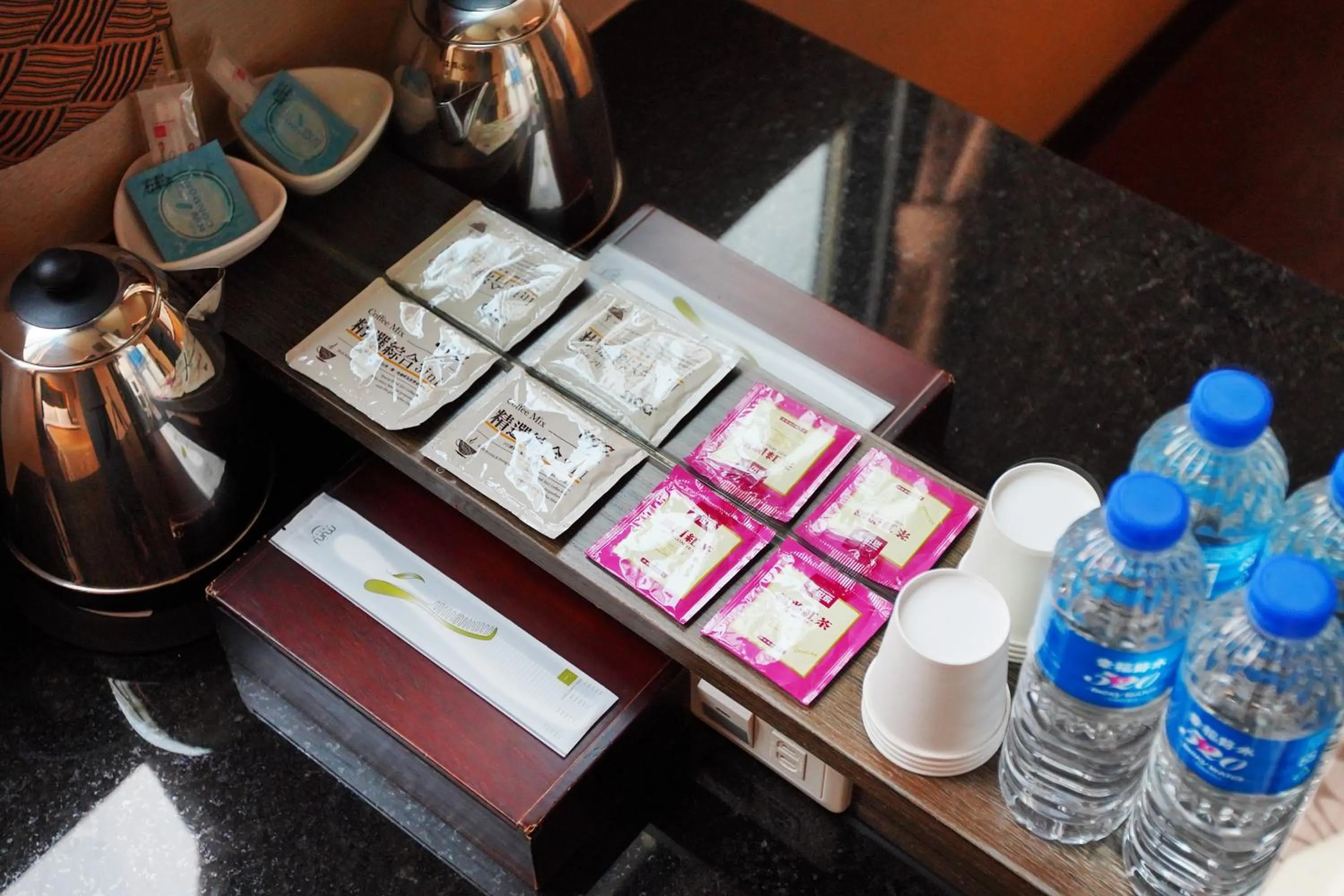 Coffee/tea facilities in Happy Hotel