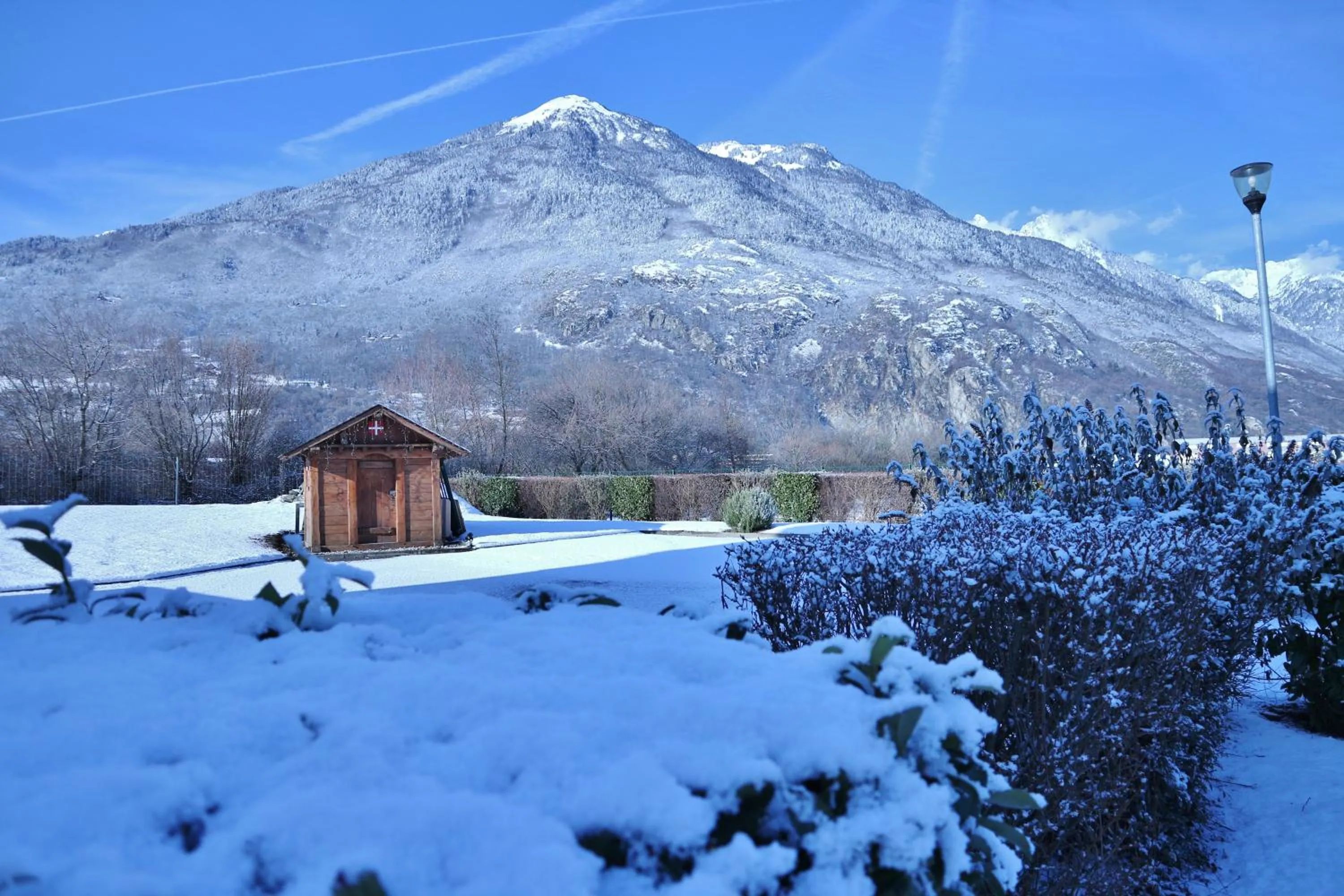 Garden in B&B HOTEL Saint Jean De Maurienne