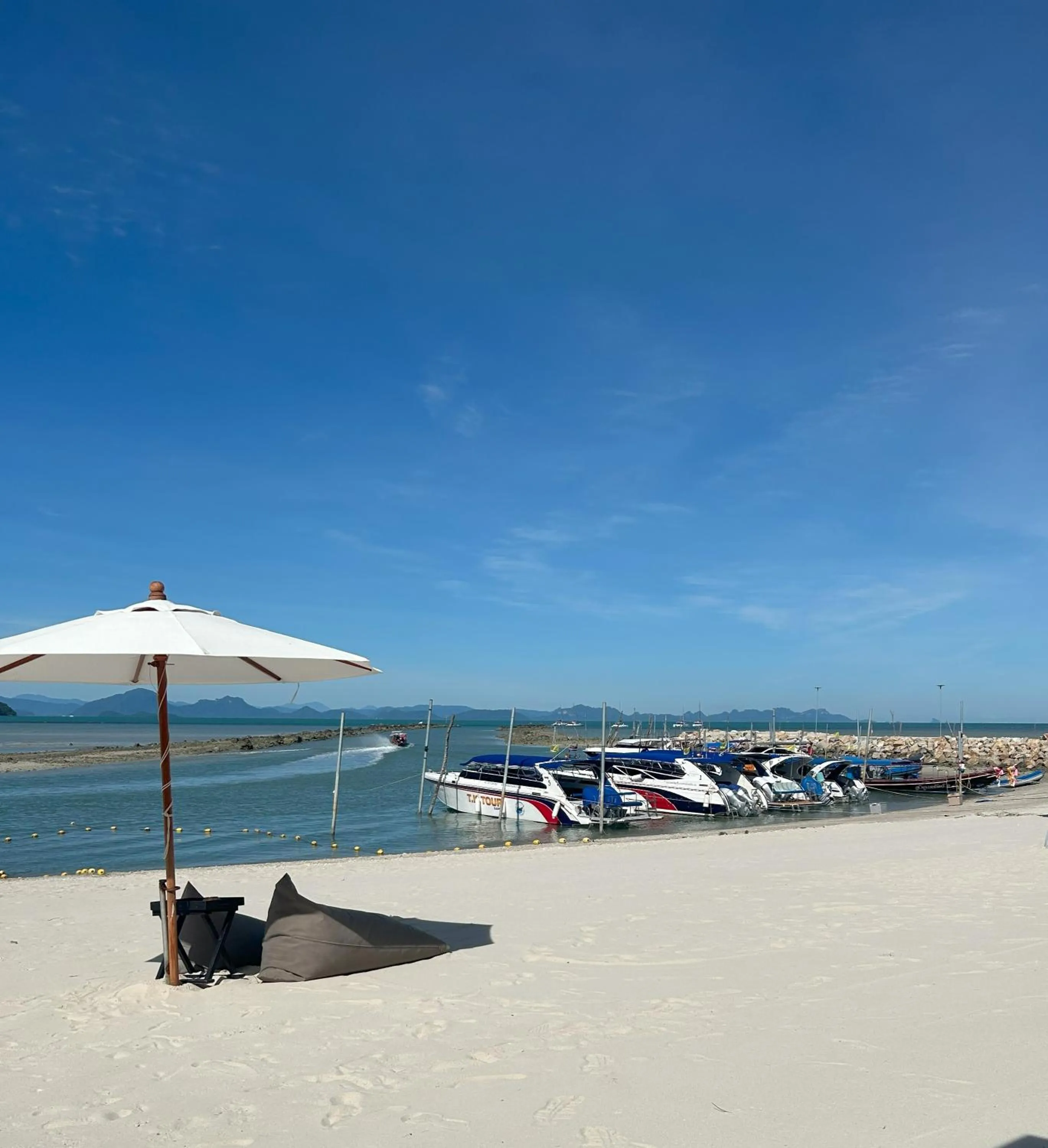 Day in The Beach Samui