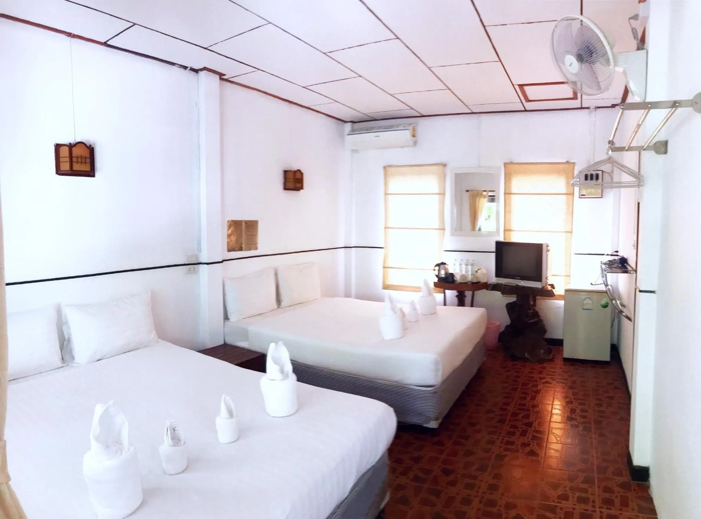 Photo of the whole room, Bed in Kirati Beach Resort
