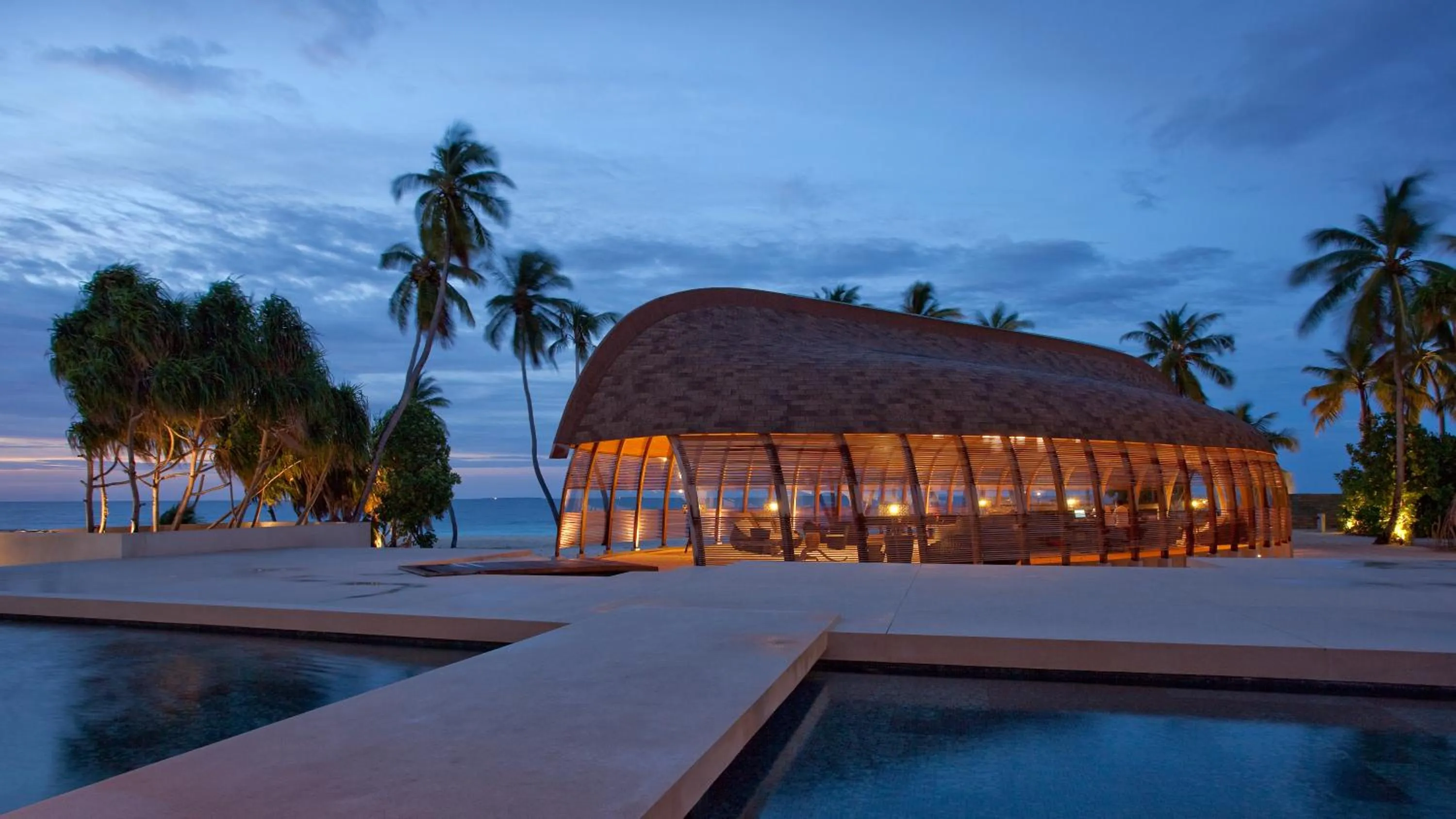 Property building in Park Hyatt Maldives Hadahaa