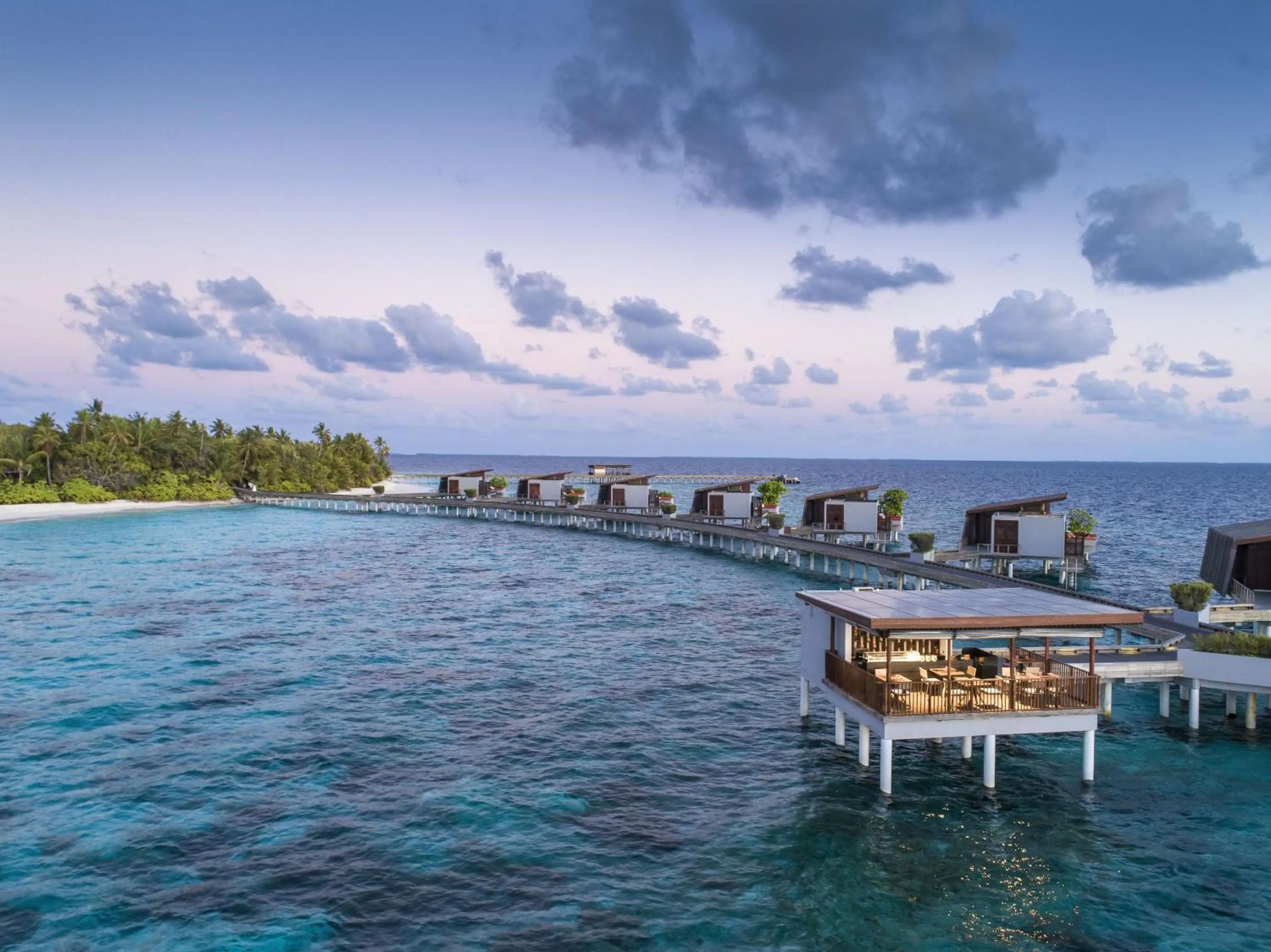Restaurant/places to eat in Park Hyatt Maldives Hadahaa