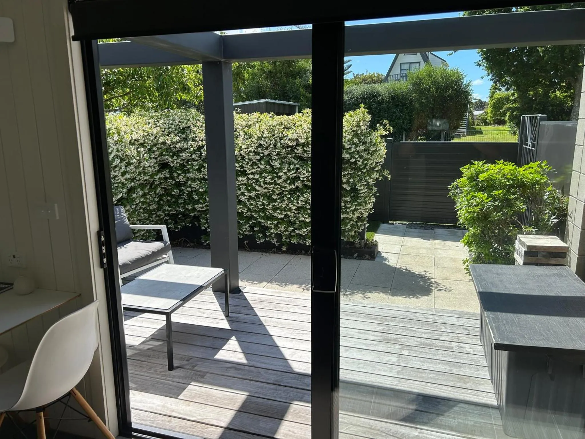 Garden view in Admiral Waters