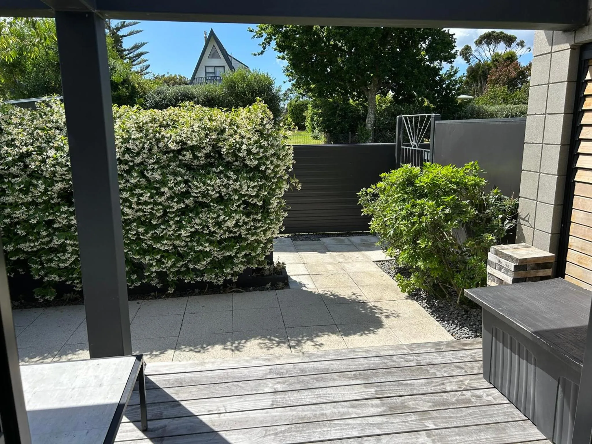 Garden view in Admiral Waters