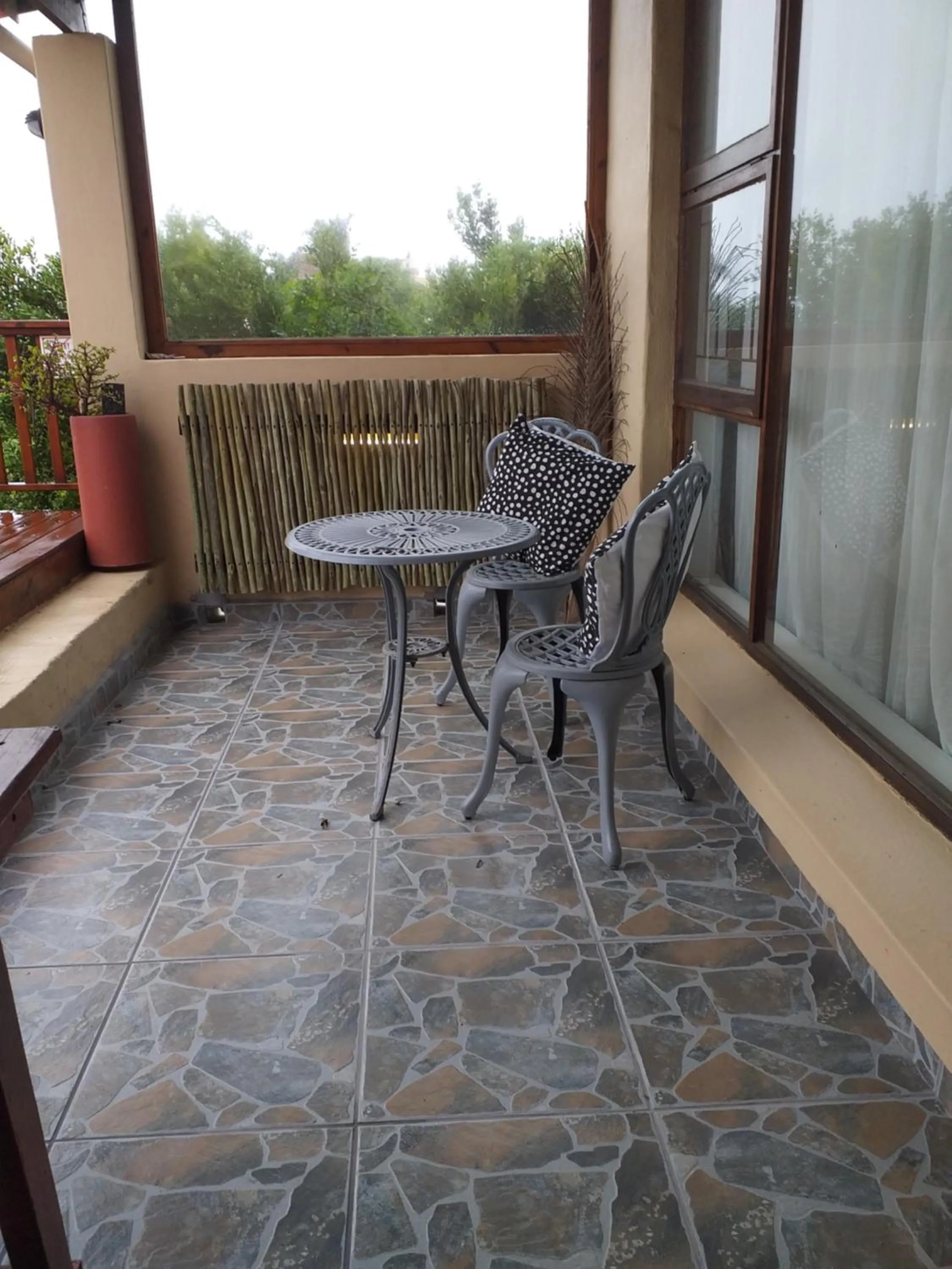 Living room in A1 Kynaston Guest House bed and breakfast or self catering