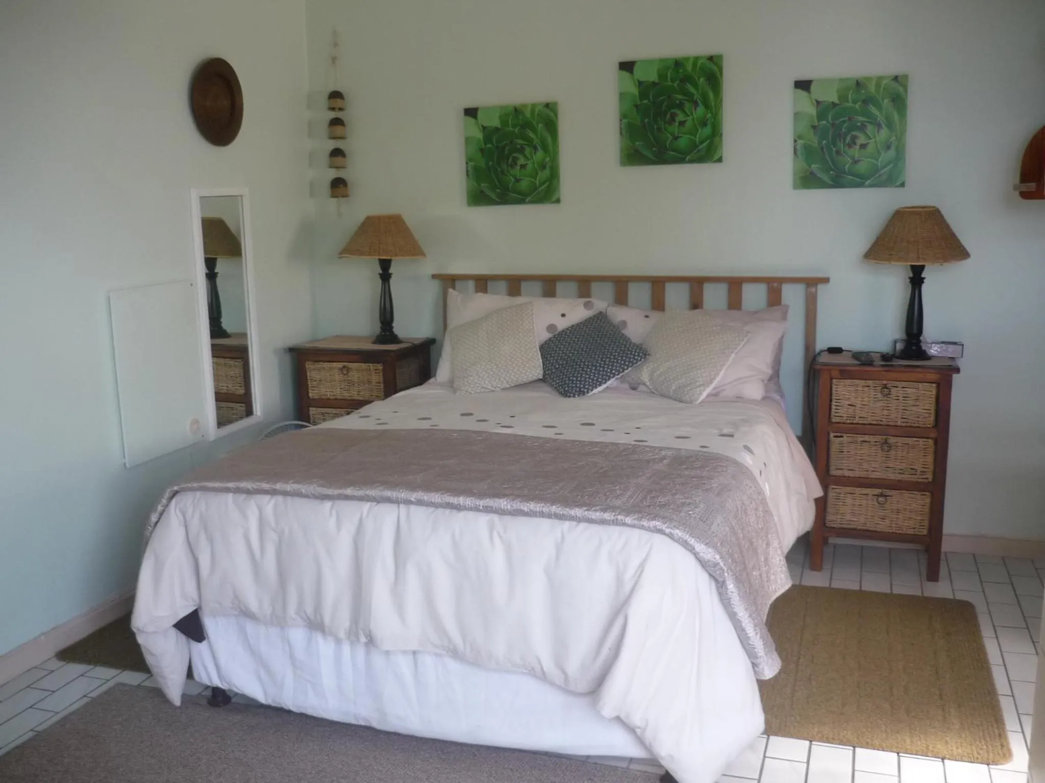 Bedroom, Bed in A1 Kynaston Guest House bed and breakfast or self catering