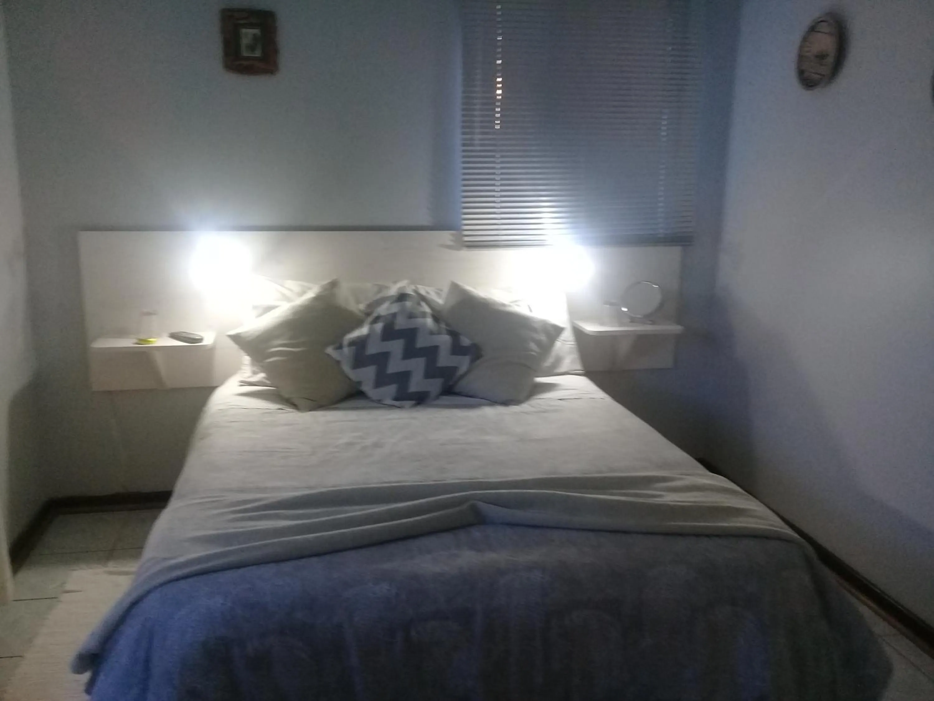 Bed in A1 Kynaston Guest House bed and breakfast or self catering