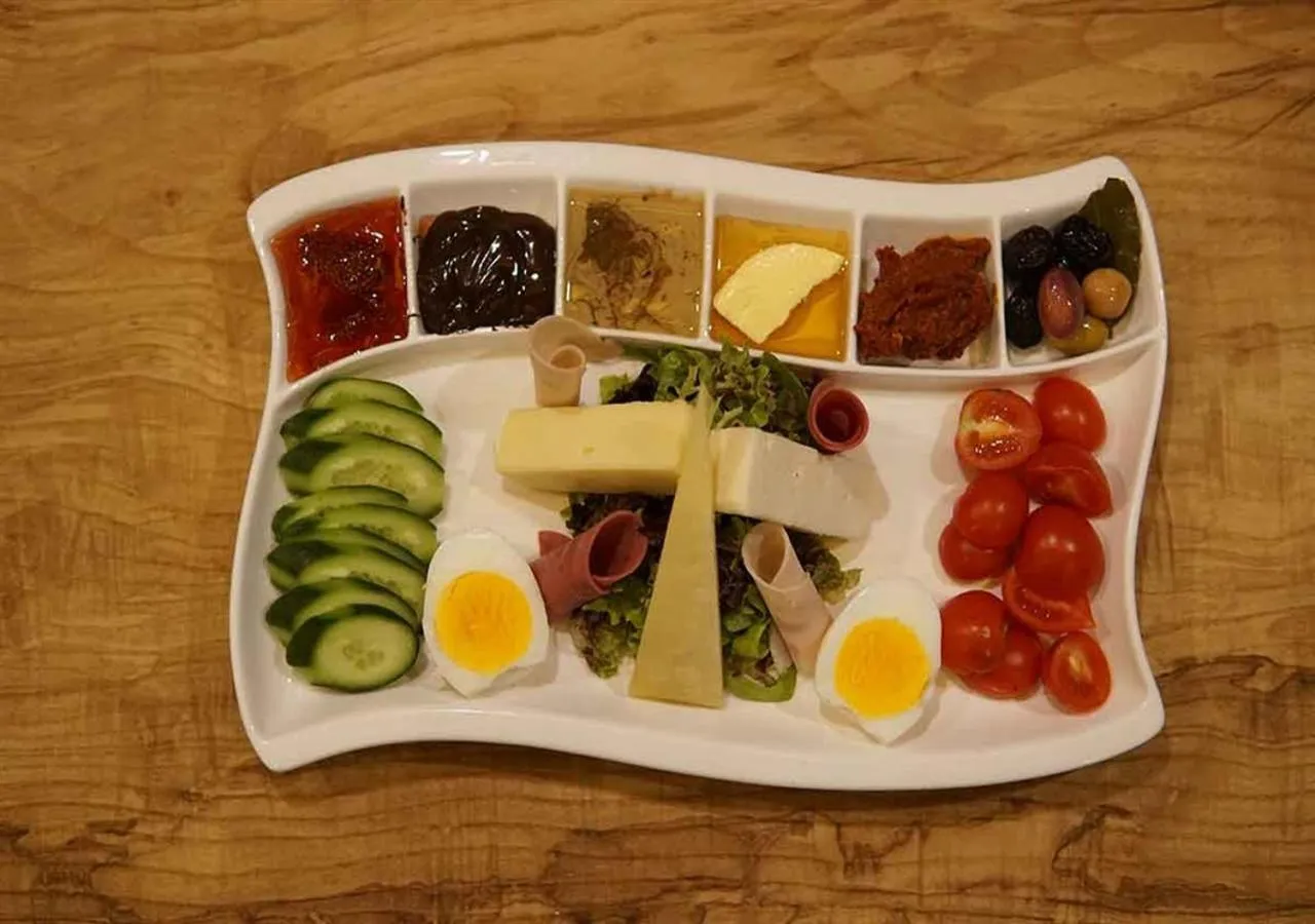 Breakfast in Gurkan Apart Hotel