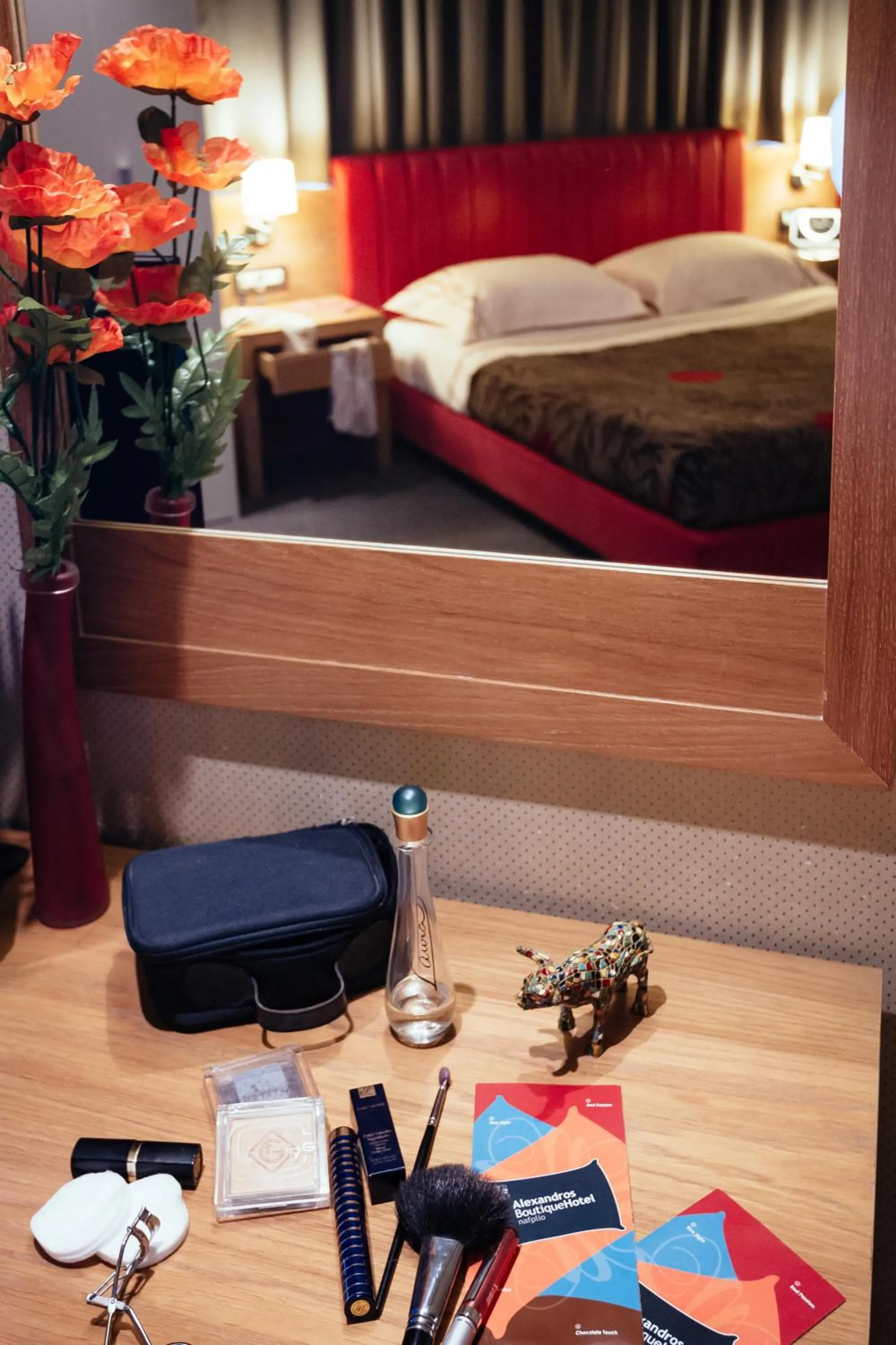 Living room, Bed in Alexandros Boutique Hotel