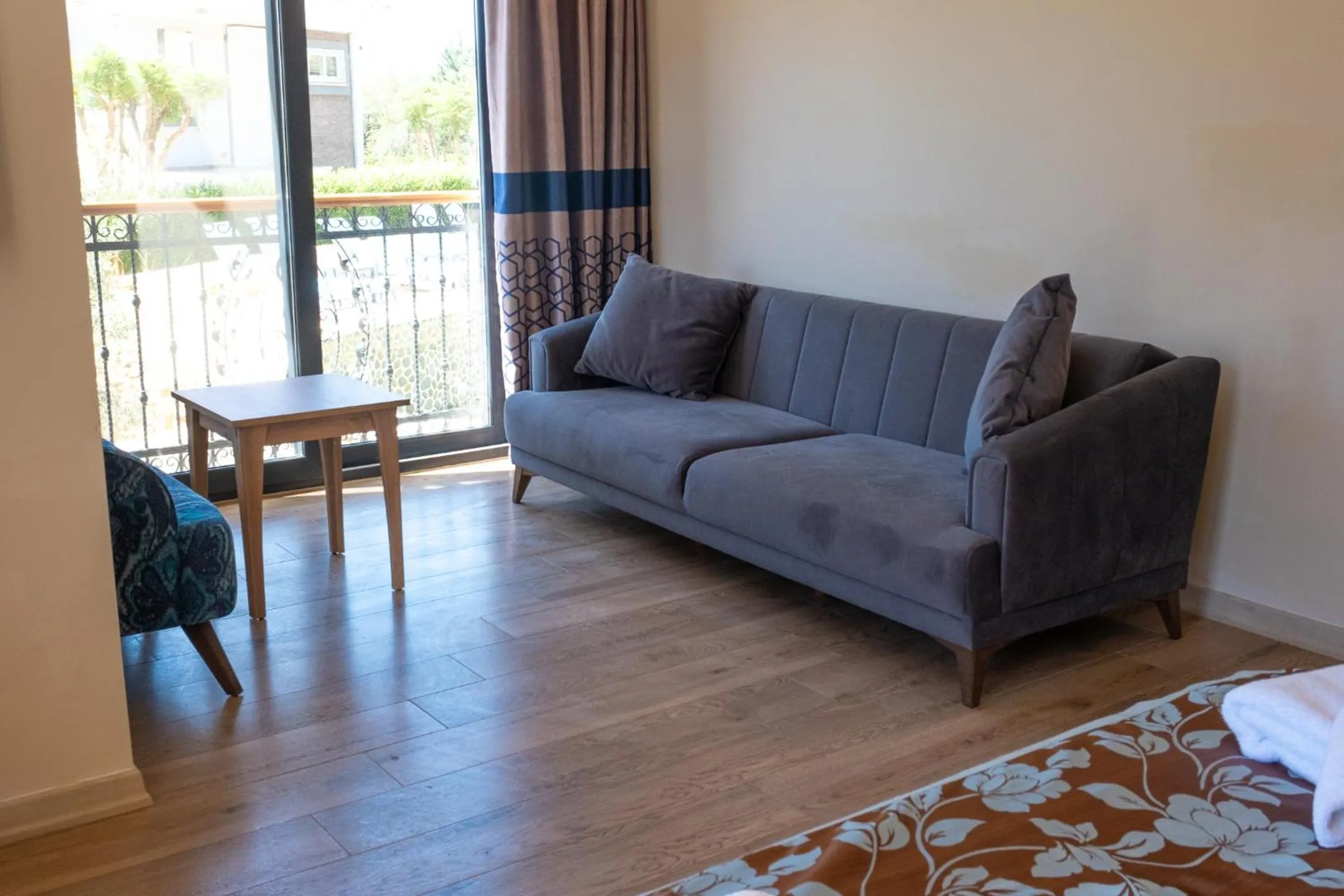 Living room in Perdikia Hill Hotel And Villas