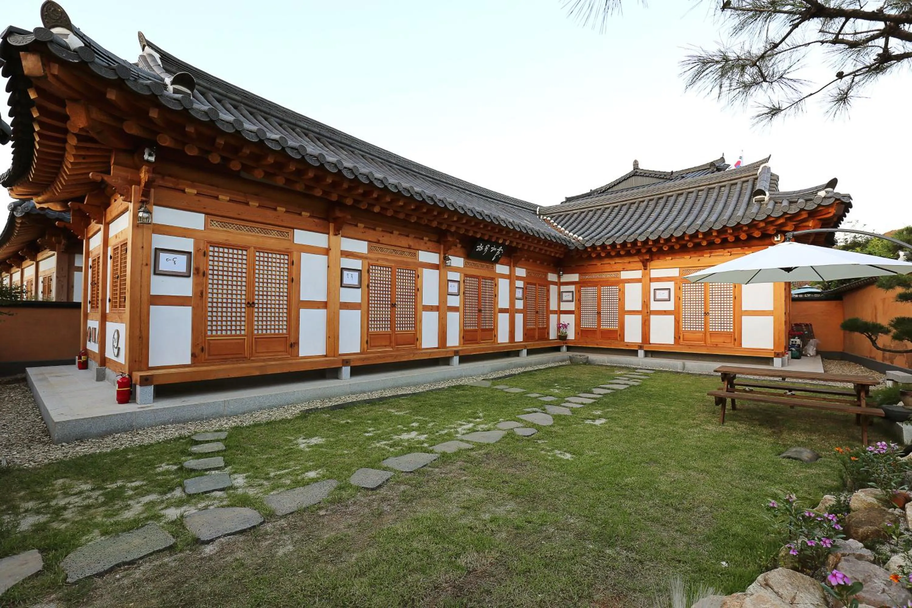 Property building in Hanok Hyeyum