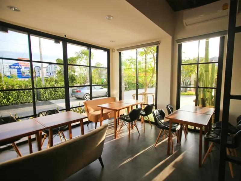 Bunprasop Garden Hotel