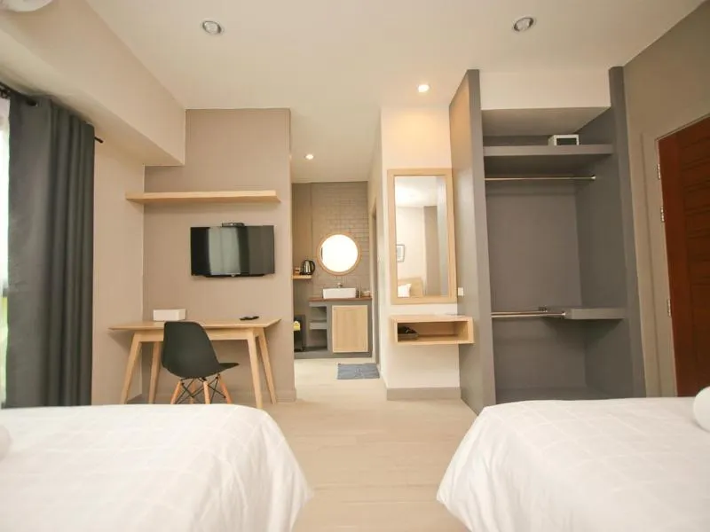 Bed in Bunprasop Garden Hotel