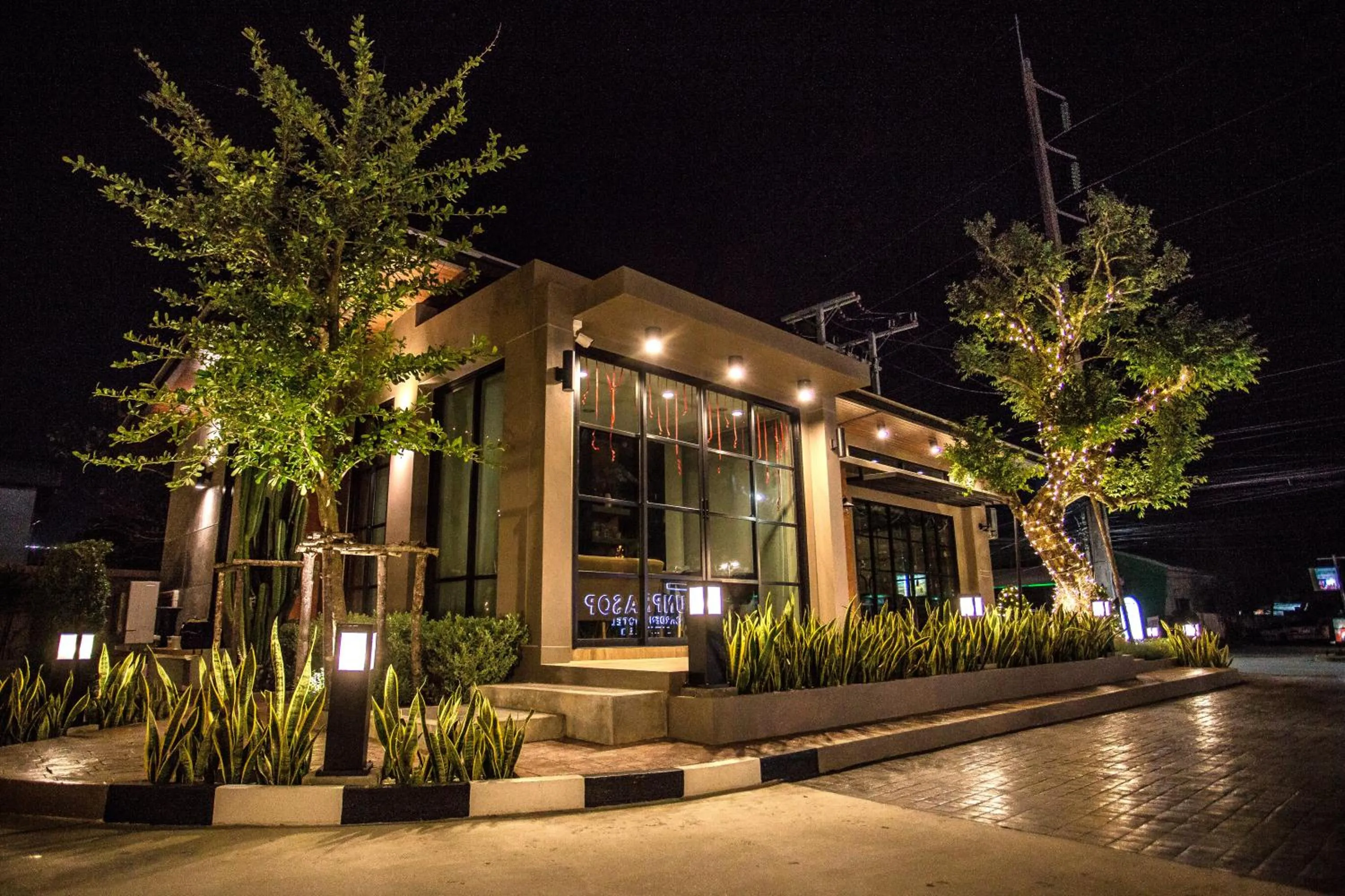 Bunprasop Garden Hotel