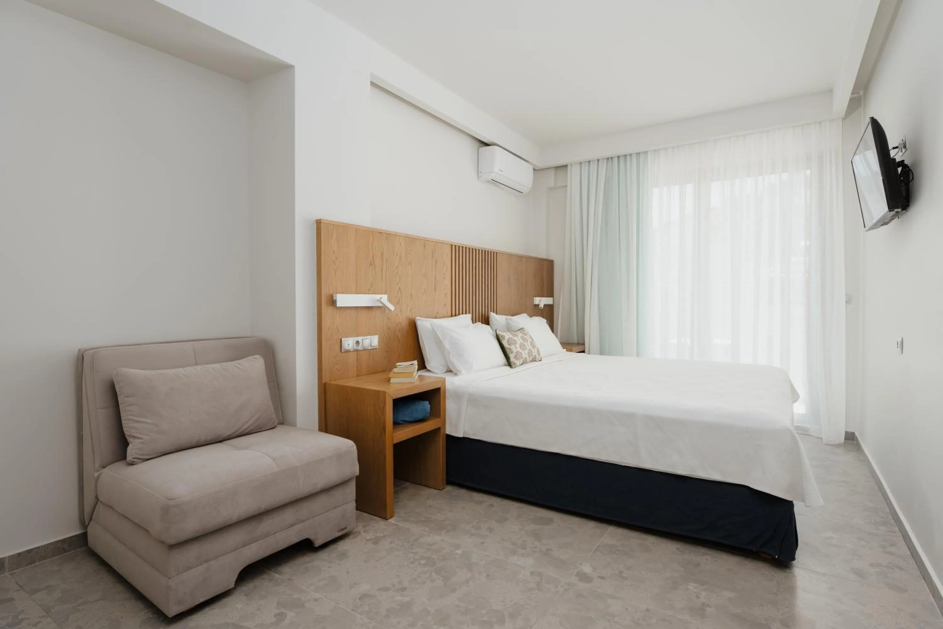 Photo of the whole room in Petra Hotel