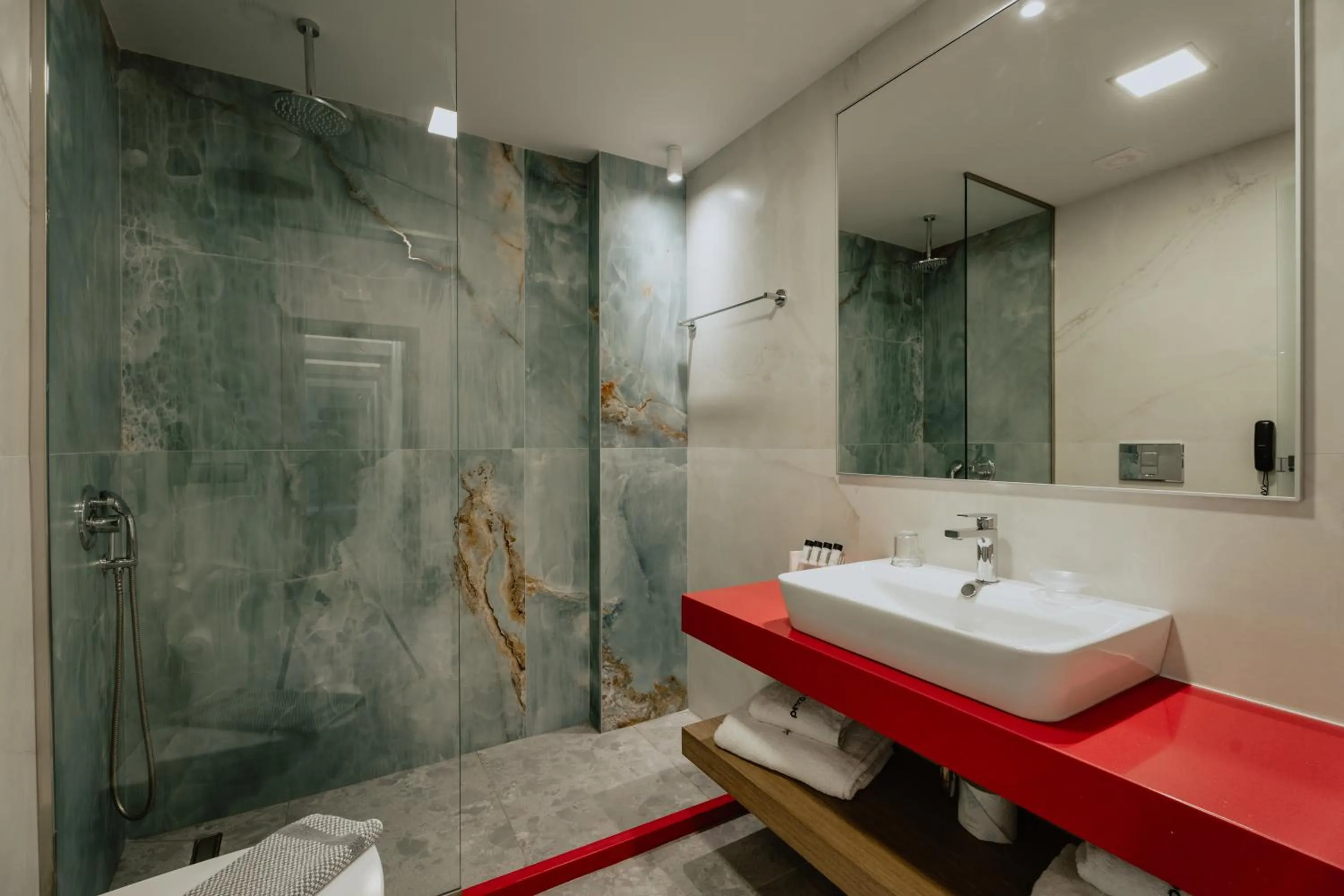 Shower in Petra Hotel