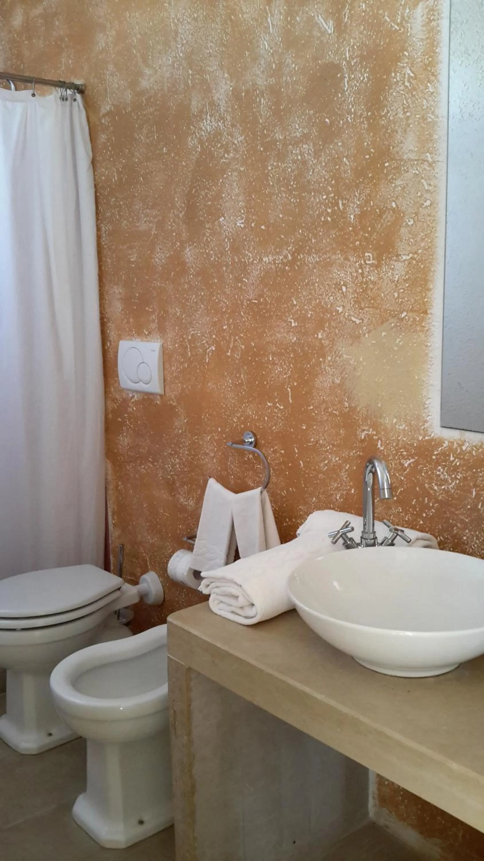 Bathroom in Masseria L'Antico Frantoio