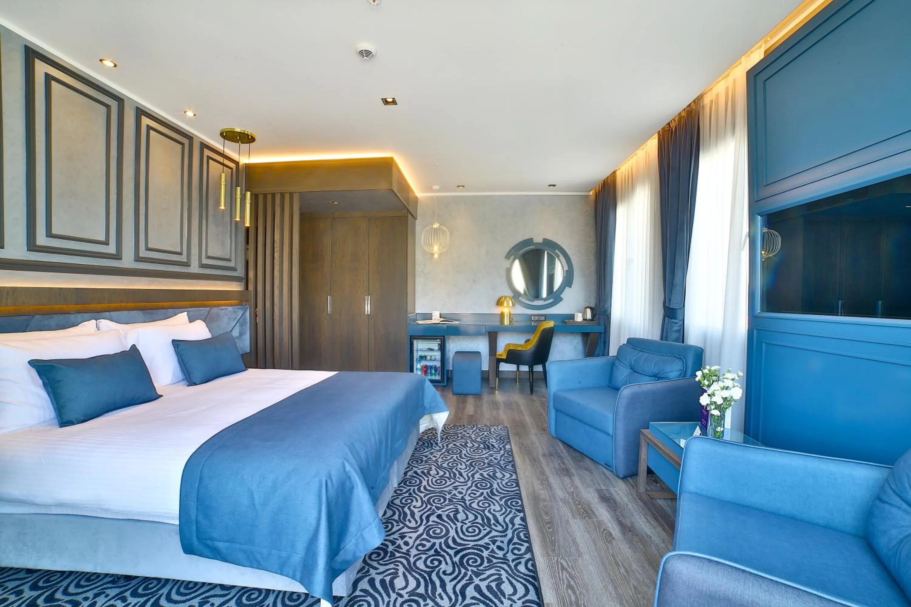 Photo of the whole room, Bed in Amethyst Hotel