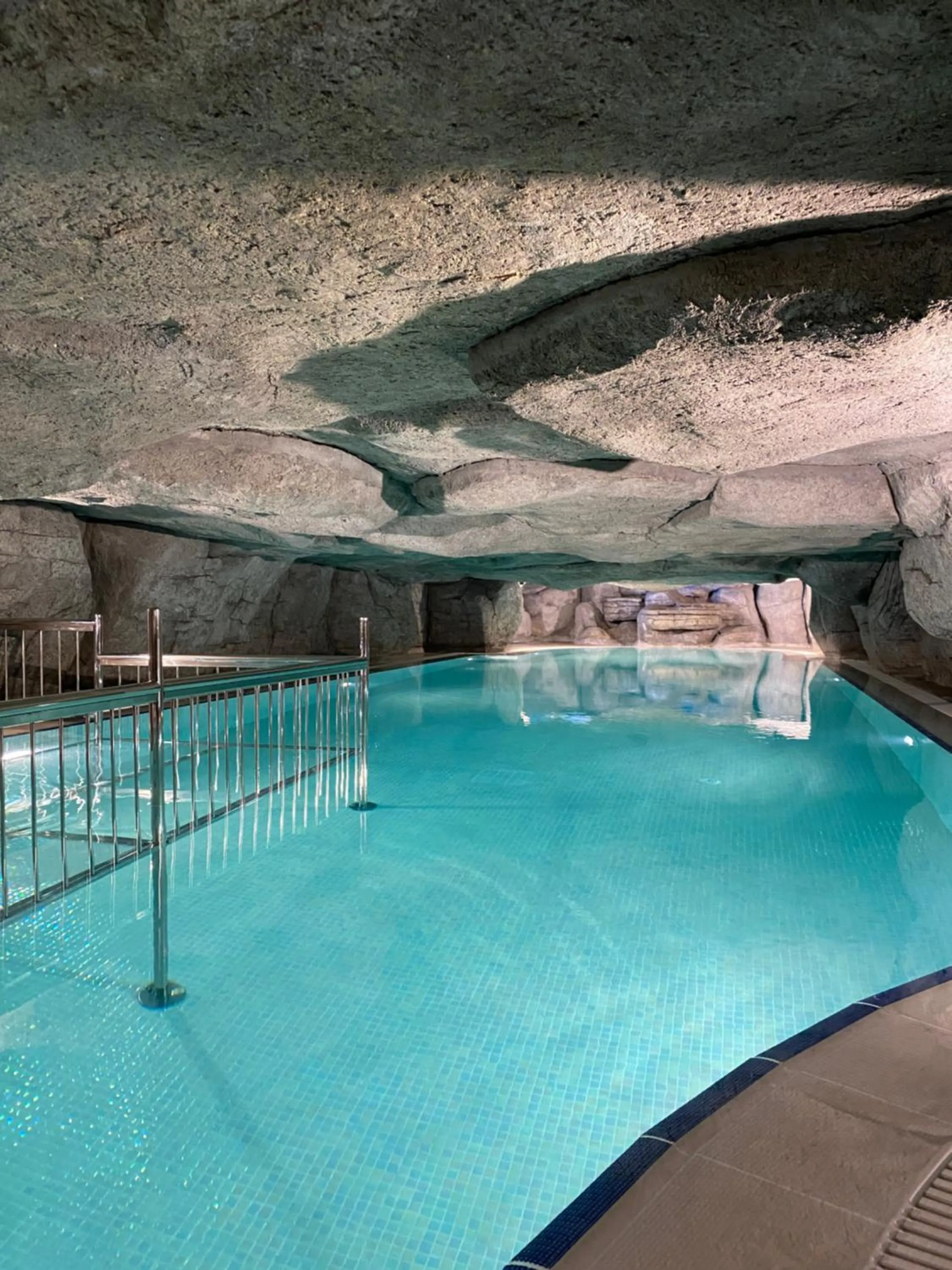 Pool view in Amethyst Hotel